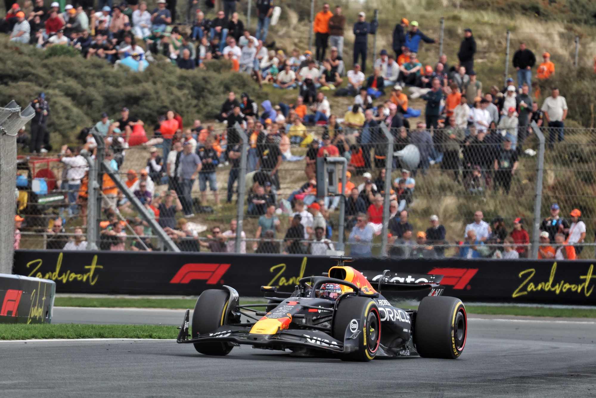 F1: Norris voa no TL3 da Holanda e Bortoleto supera Hulkenberg Max Verstappen (NLD) Red Bull Racing RB21.