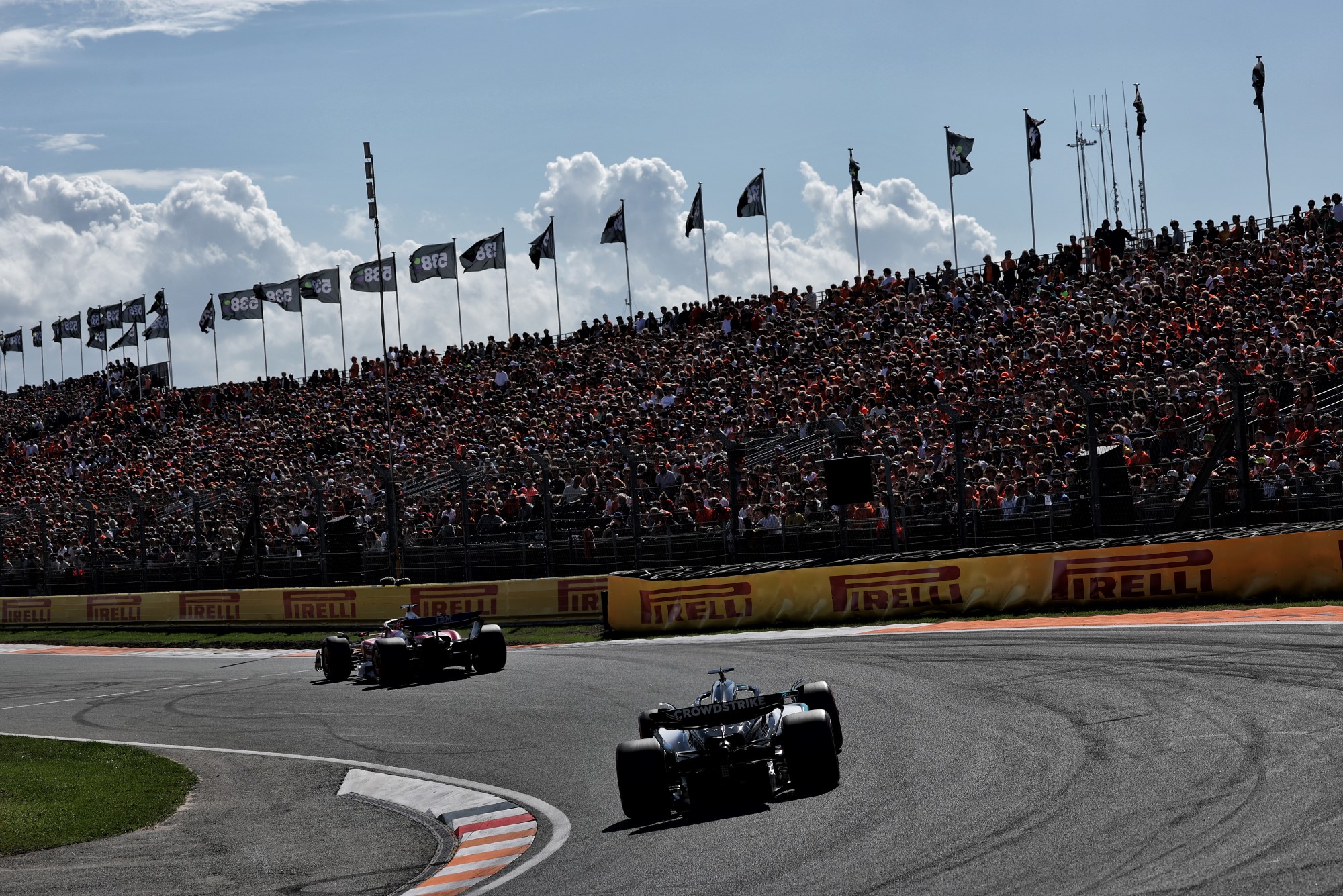 George Russell (GBR) Mercedes AMG F1 W16.