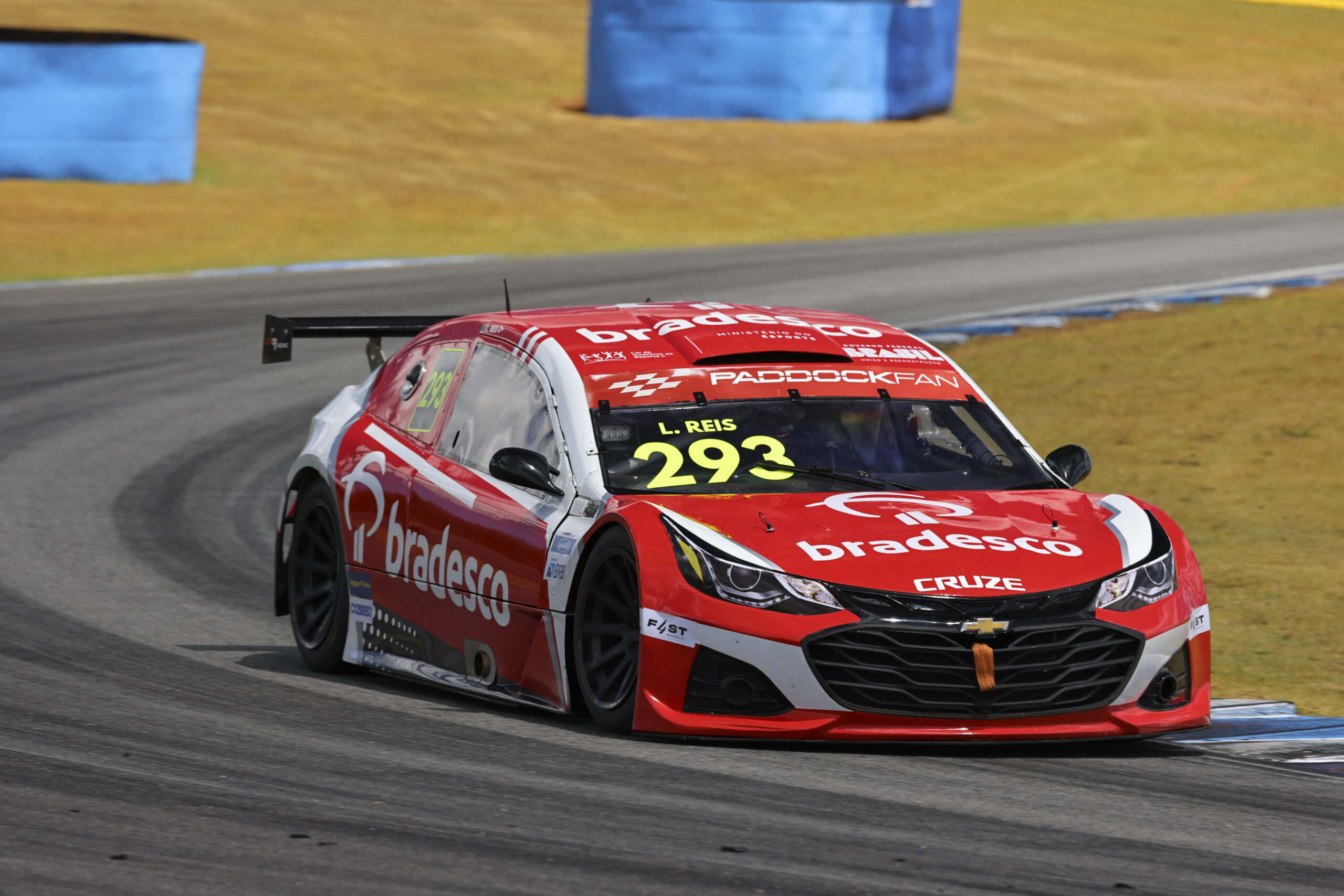 Stock Light: Léo Reis escala 18 posições e garante pódio Rookie e top-5 geral no Velocitta Léo Reis