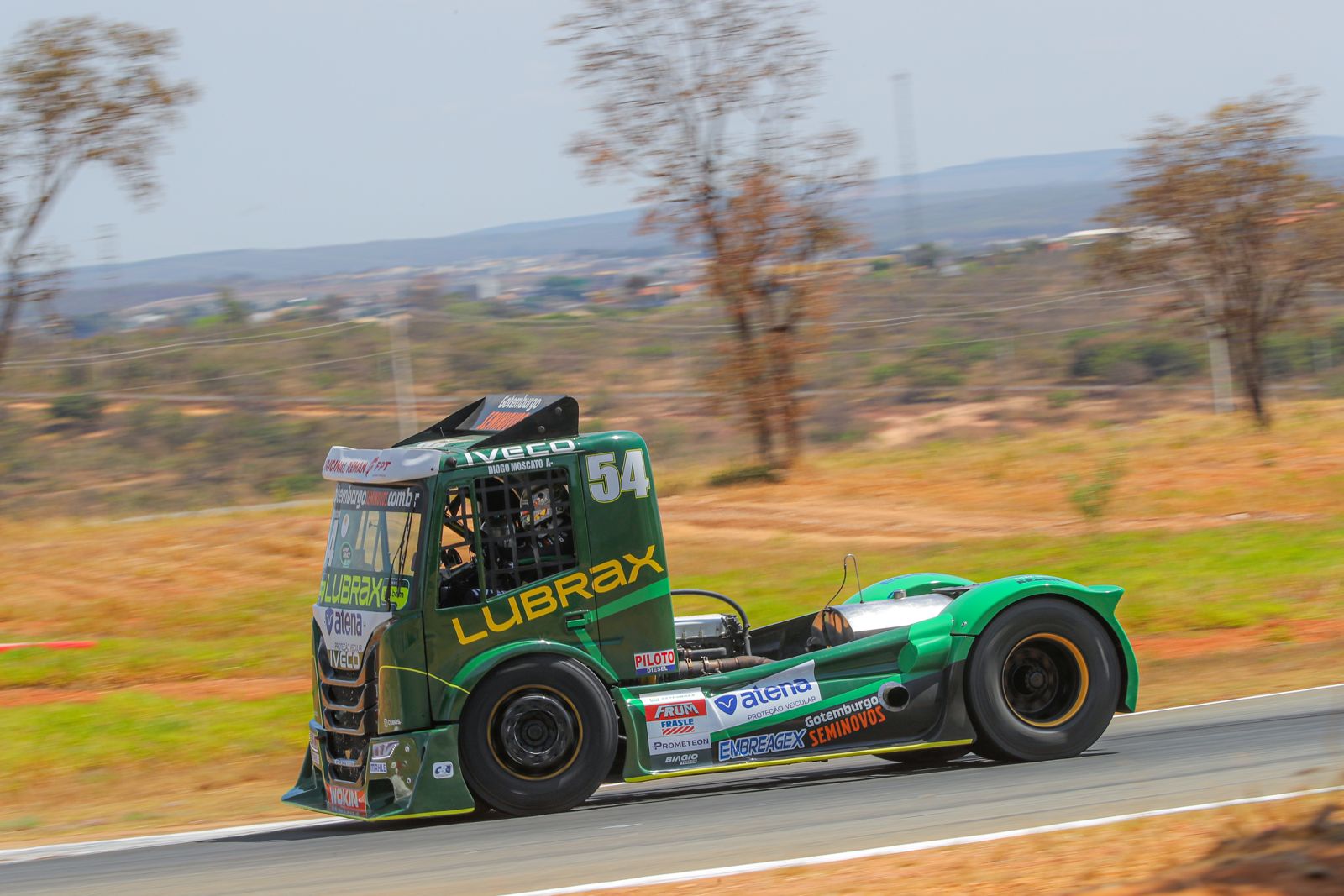 Diogo Moscato tem sexta-feira positiva e garante top-5 em treino da Copa Truck em Curvelo Diogo Moscato