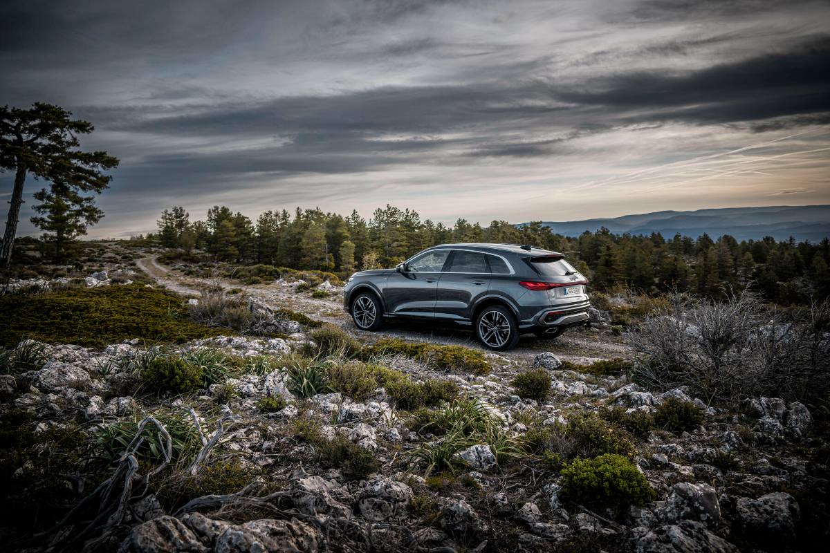 Audi confirma preços de lançamento do novo Q5 nas carrocerias SUV e Sportback
