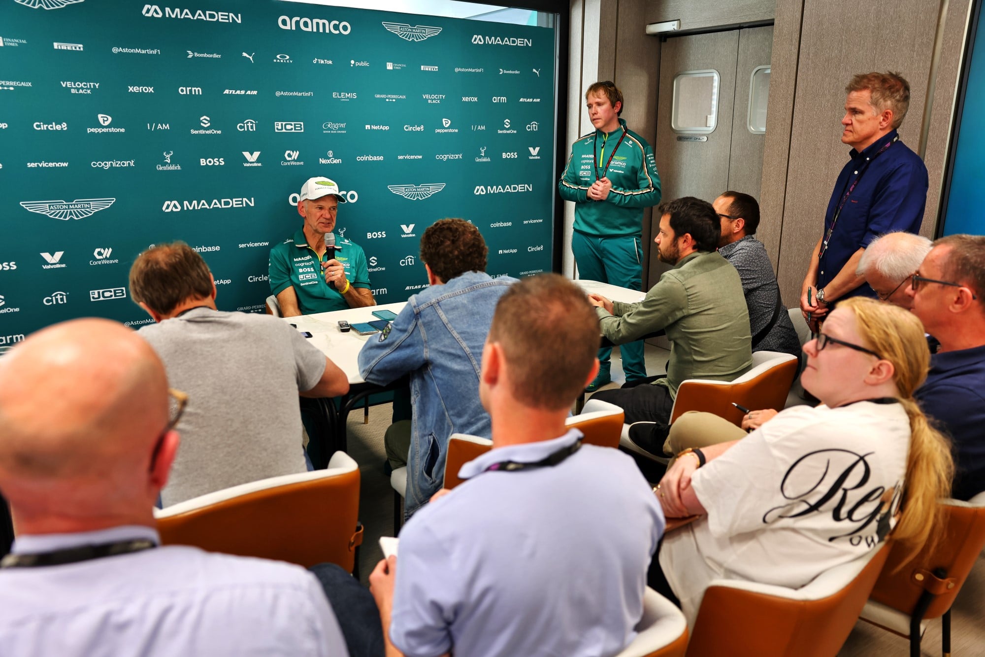 No Paddock da F1: Alonso revela o “problema Newey” na Aston Martin Adrian Newey (GBR) Aston Martin F1 Team Managing Technical Partner.