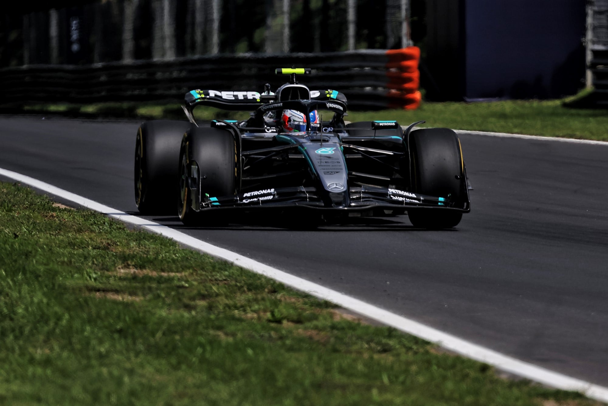 Andrea Kimi Antonelli (ITA) Mercedes AMG F1 W16.