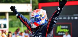 F1: Albon elogia paixão incansável de Verstappen por corridas