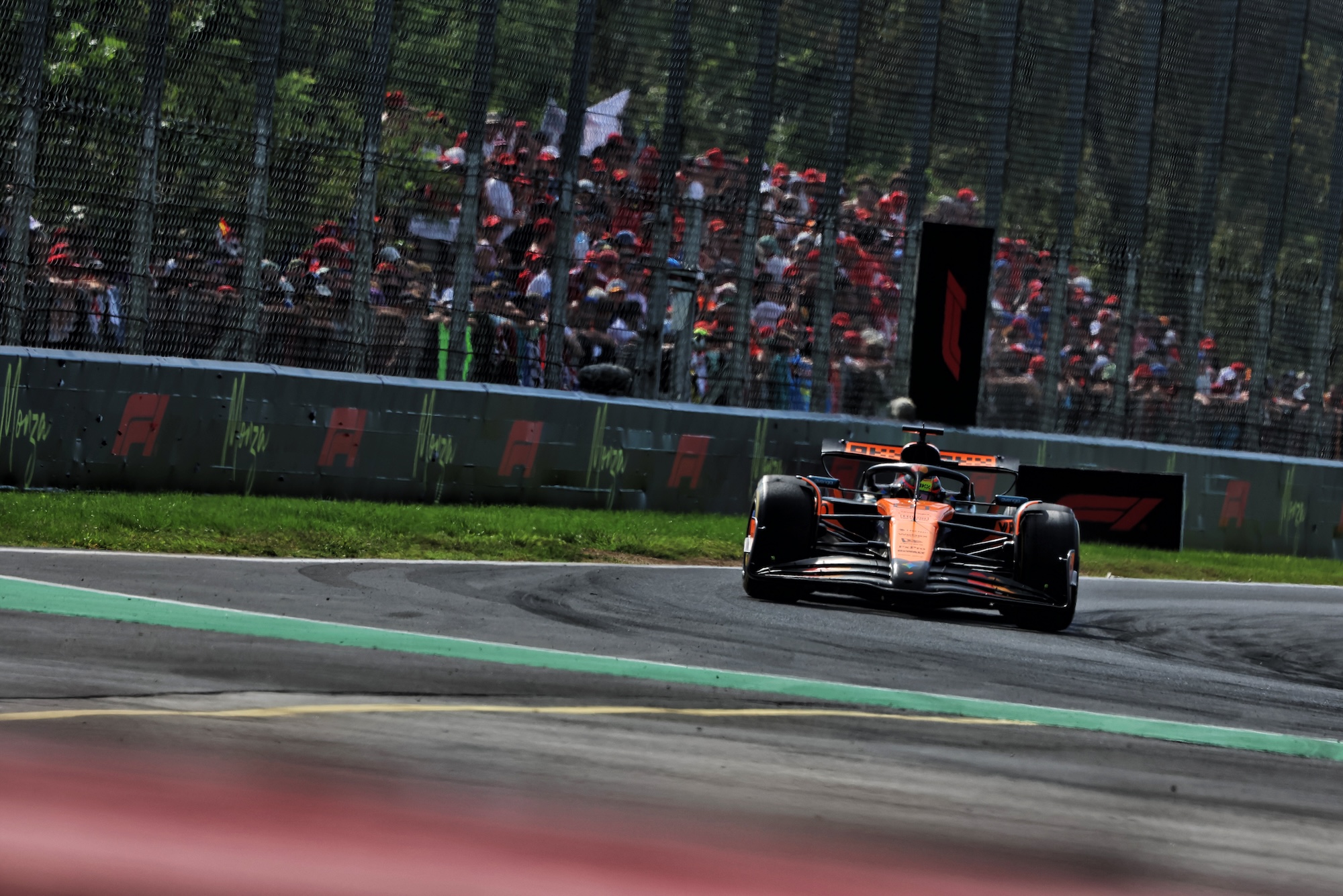 F1: Piastri diz ter liberdade para decidir destino no campeonato Oscar Piastri (AUS) McLaren MCL39.