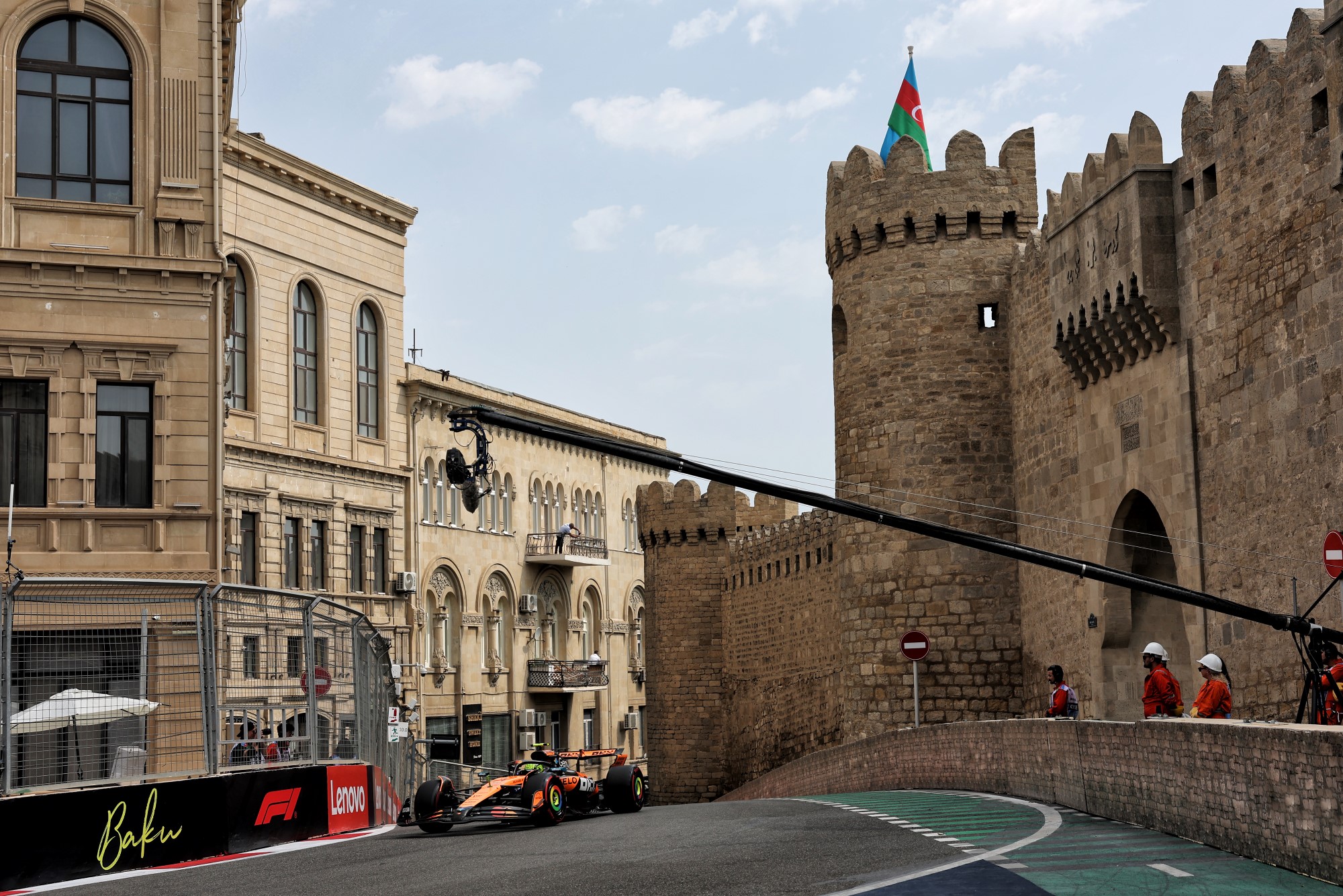 Galeria: Confira as imagens do primeiro dia da F1 no Azerbaijão Lando Norris (GBR) McLaren MCL39.