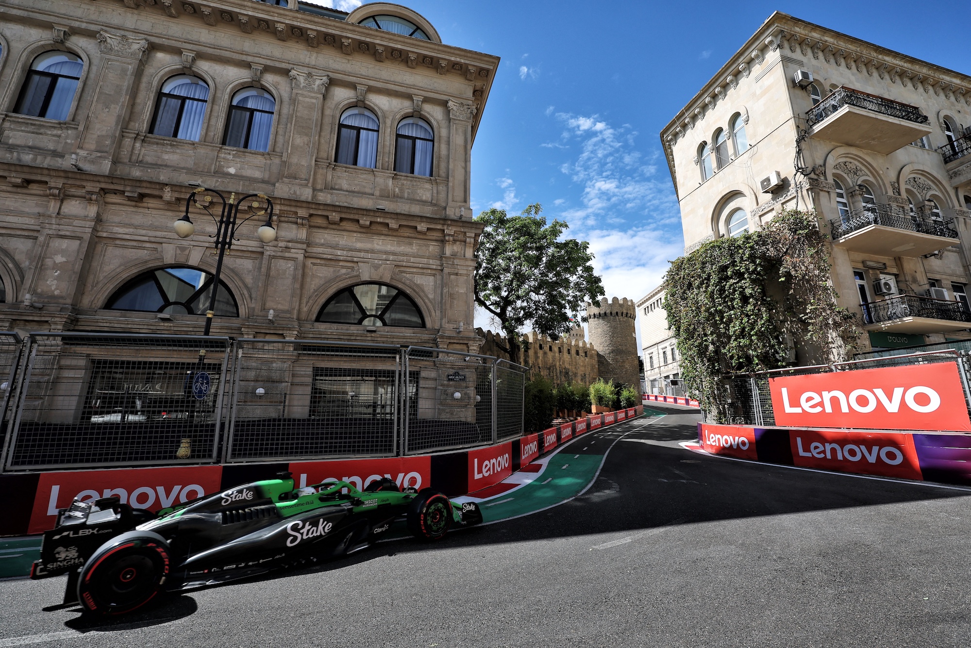 F1: Fotos do sábado do GP do Azerbaijão 2025 Nico Hulkenberg (GER) Sauber C45.