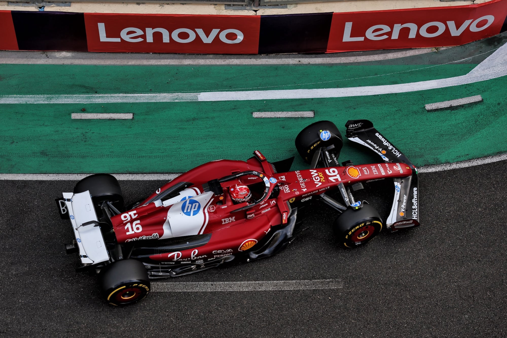 F1: Ralf Schumacher critica batida de Leclerc no pitlane em Singapura: "Constrangedor" Charles Leclerc (MON) Ferrari SF-25.