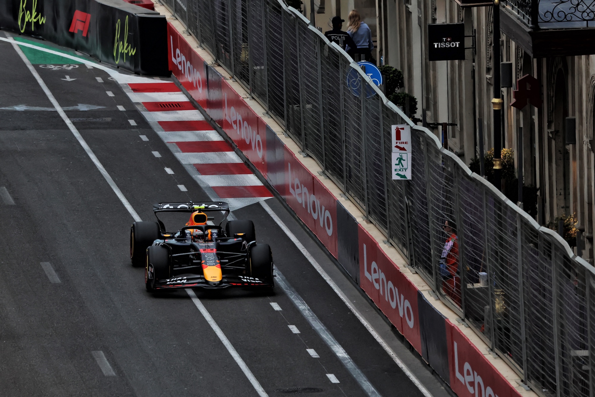 F1: Fotos do sábado do GP do Azerbaijão 2025 Yuki Tsunoda (JPN) Red Bull Racing RB21.