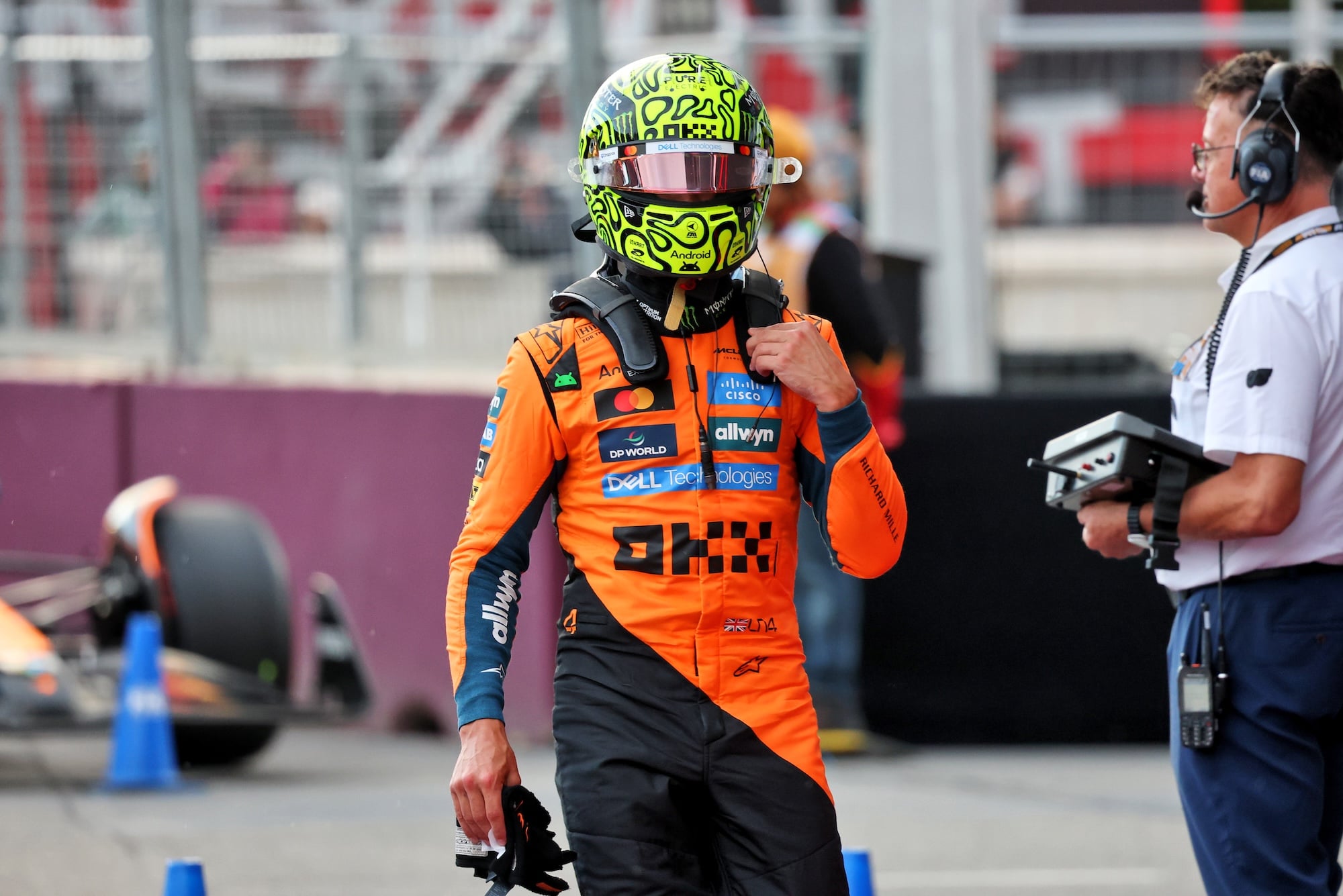 F1: Pato O'Ward vai participar do TL1 no México no lugar de Norris Lando Norris (GBR) McLaren in qualifying parc ferme.