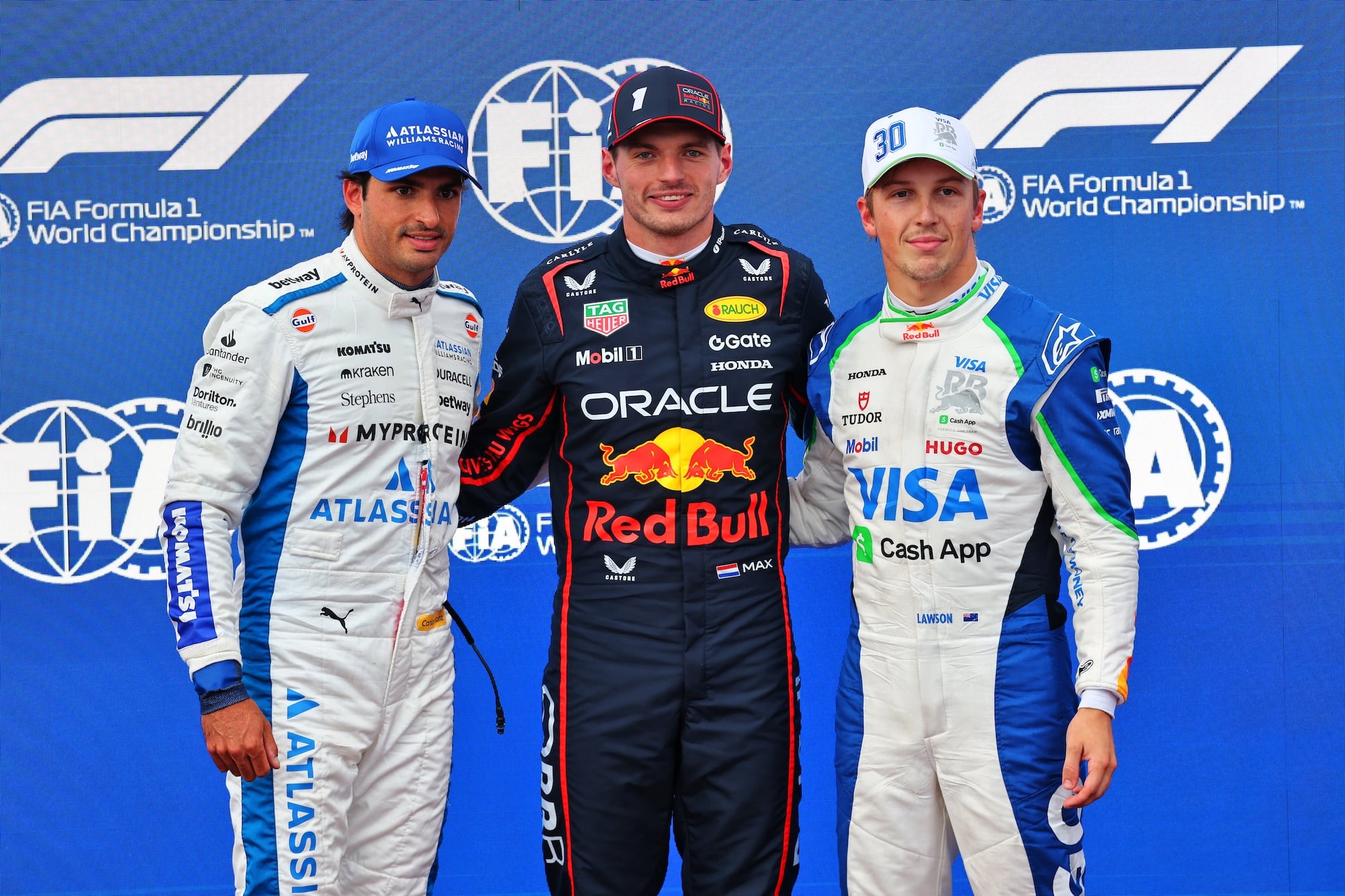 Qualifying top three in parc ferme (L to R): Carlos Sainz (ESP) Atlassian Williams Racing, second; Max Verstappen (NLD) Red Bull Racing, pole position; Liam Lawson (NZL) Racing Bulls, third.
