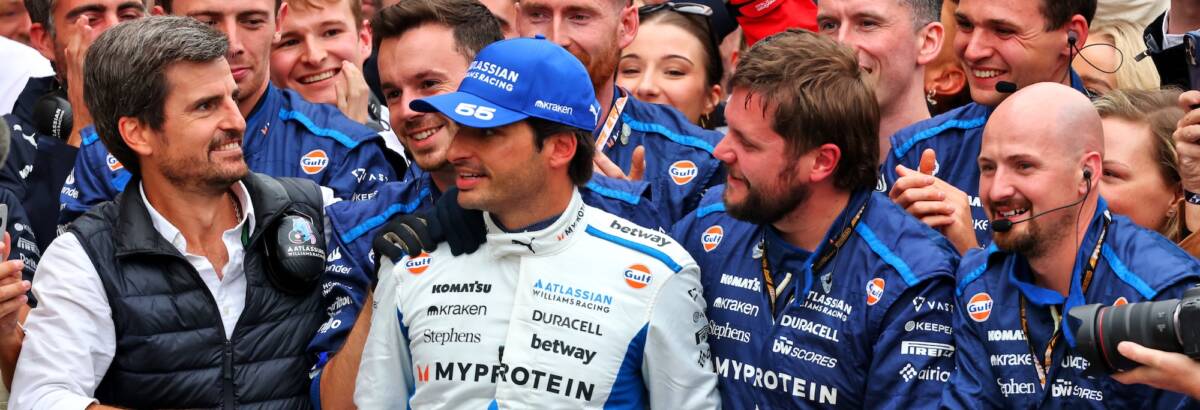 F1: Vowles cita momento “que significou o mundo” após pódio de Sainz em Baku