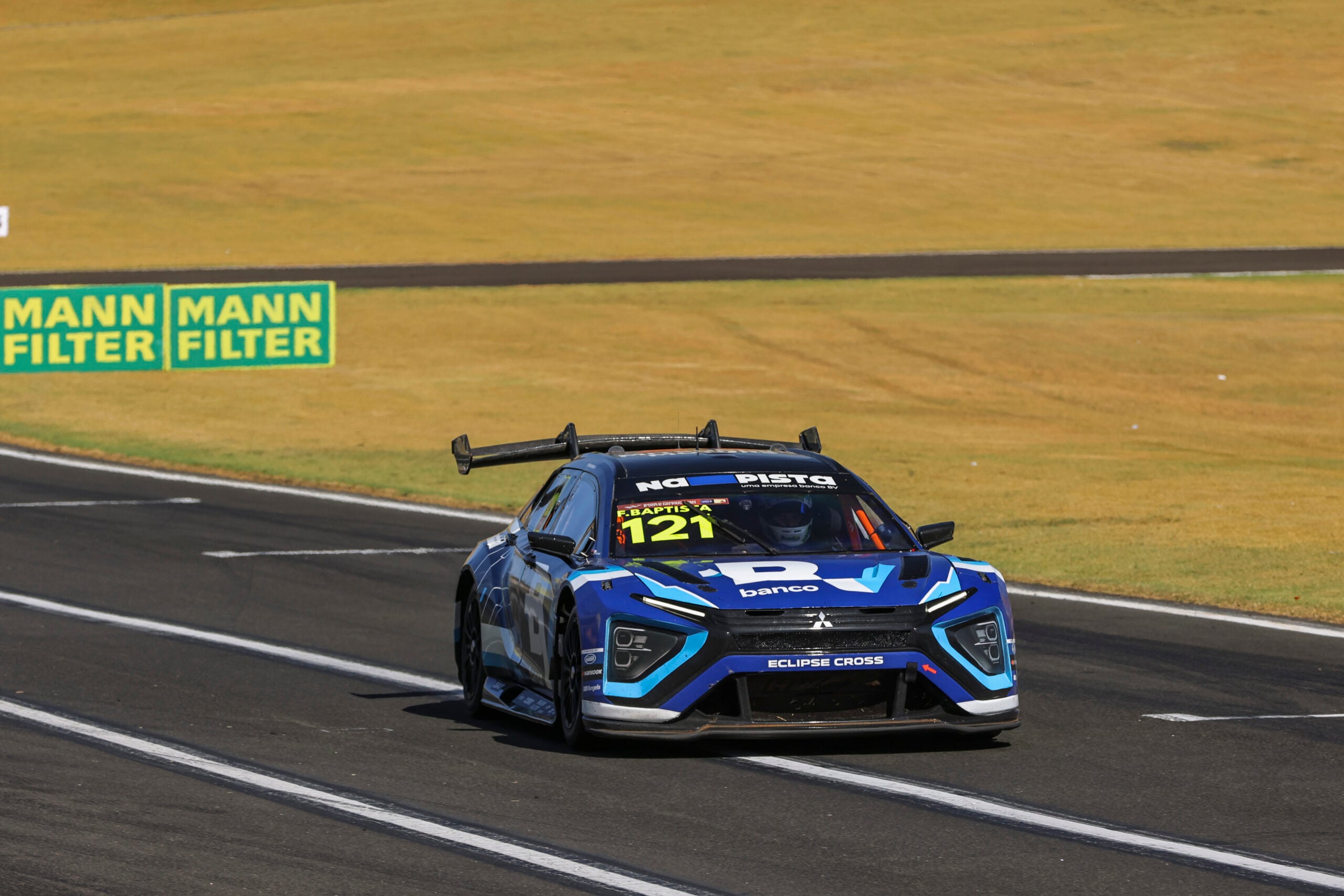 Felipe Baptista acelera pela primeira vez em Campo Grande na Stock Car com o banco BV Felipe Baptista