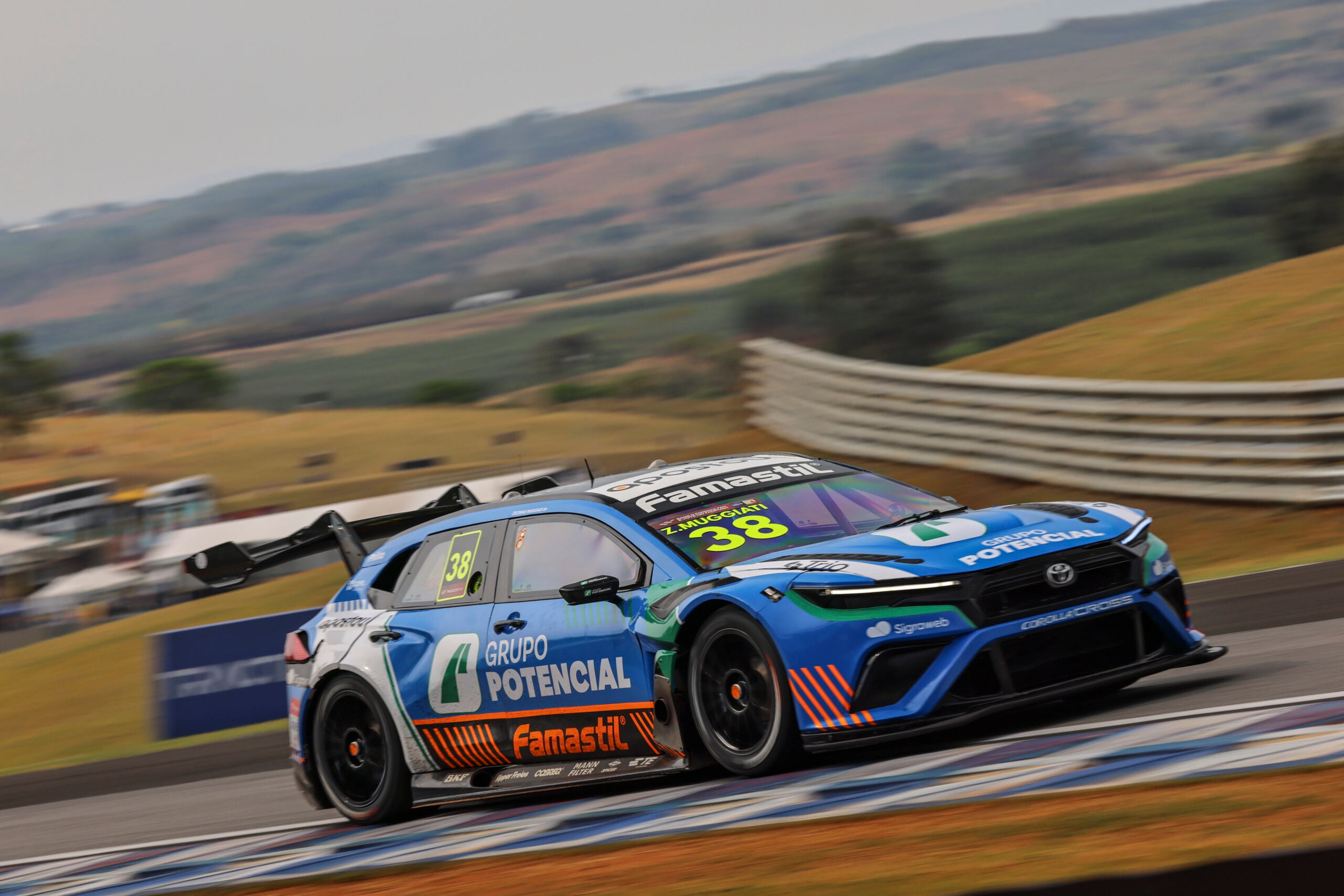 Stock Car: CAR Racing lidera sessão e coloca três carros entre os oito melhores nos treinos do Velocitta Zezinho Muggiati