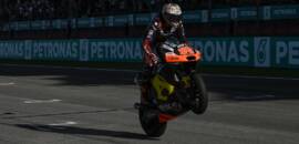 Moto2: Dixon vence na Malásia e Moreira assume liderança do campeonato