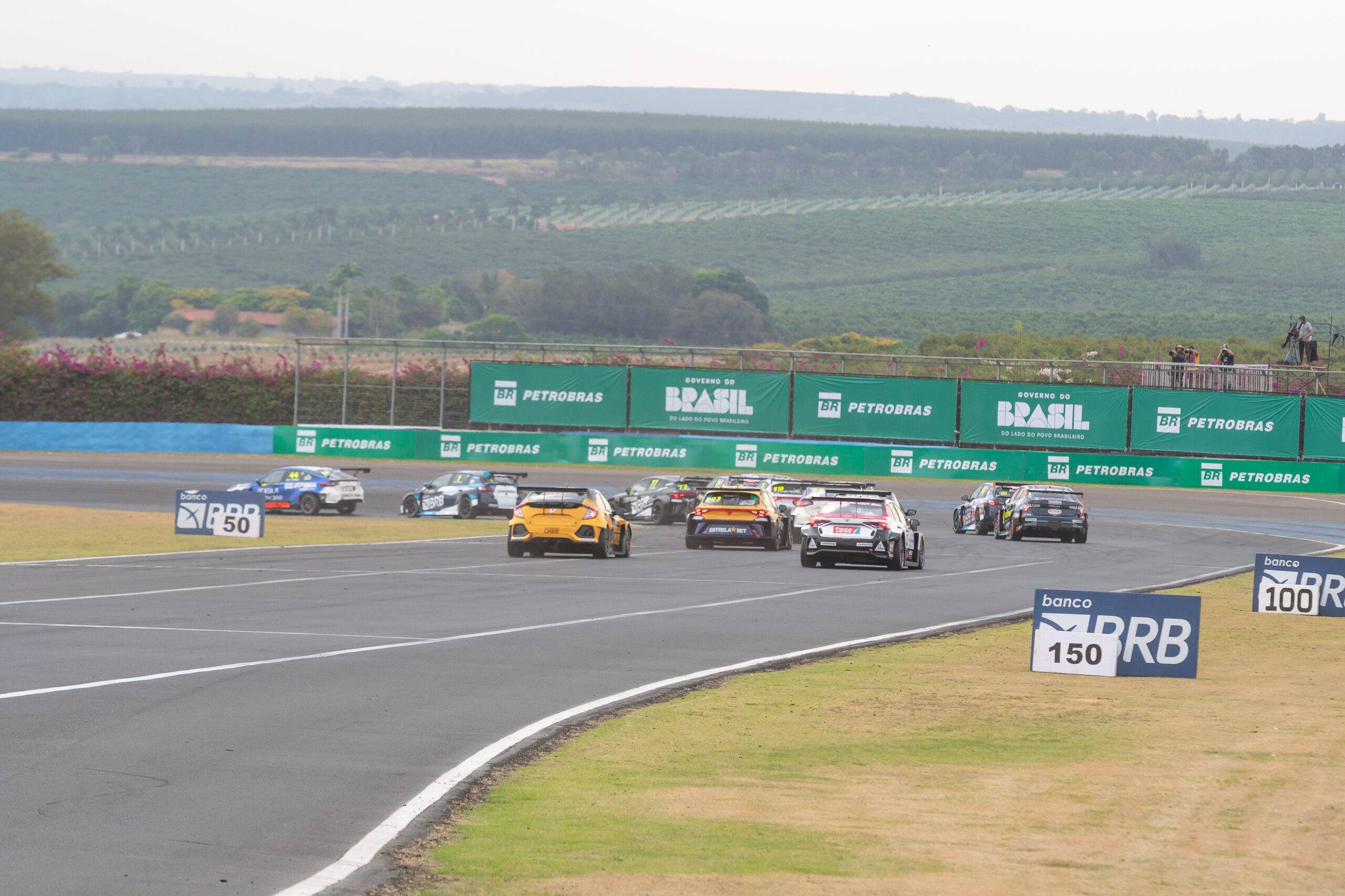 Nelson Piquet Jr. domina a corrida 2 no Velocitta pelo TCR South America e TCR Brasil Nelson Piquet Jr. domina a corrida 2 no Velocitta pelo TCR South America e TCR Brasil