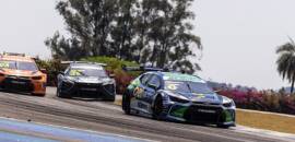 Cacá Bueno faz corrida de recuperação no Velocitta e cobra melhorias na Stock Car