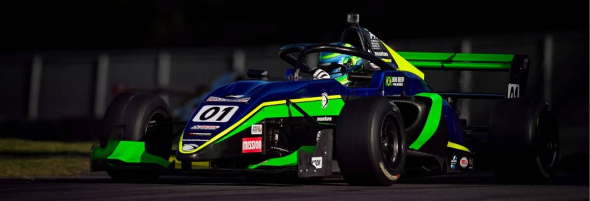 Bruno Ribeiro chega na decisão da Fórmula Regional Américas disputando o título em Barber