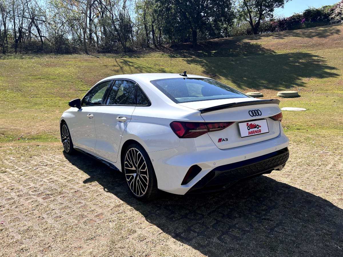 Audi A3 Sedan 2025 impressiona por refinamento e baixo consumo na estrada