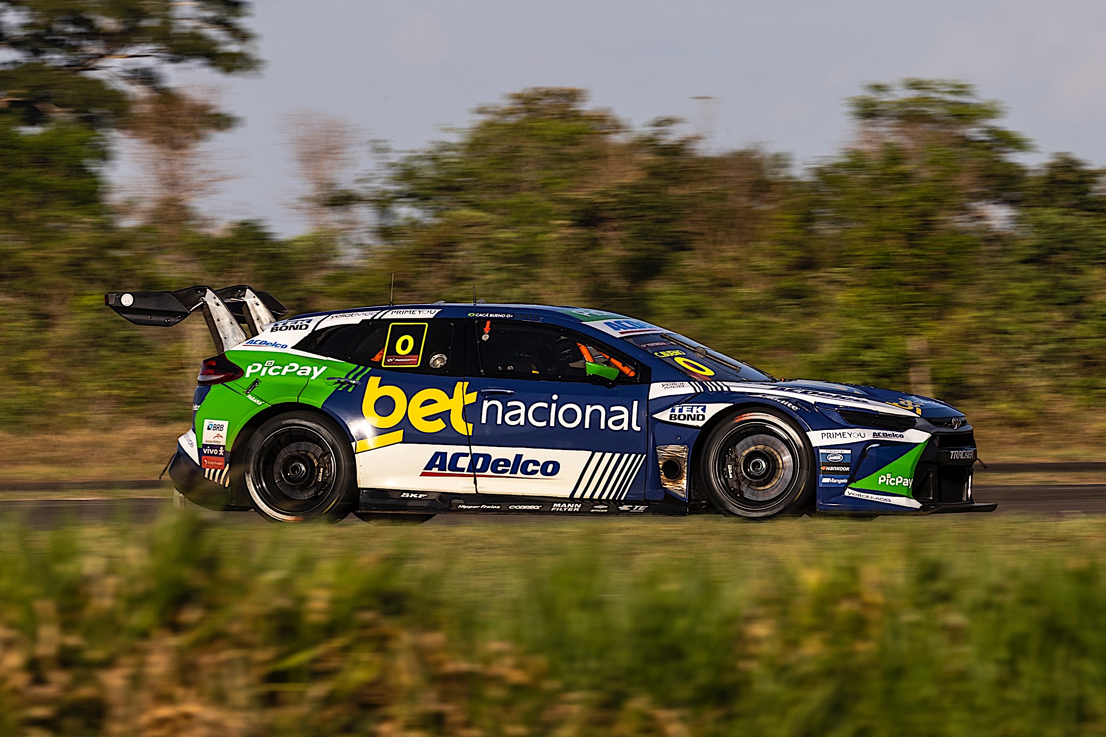 Stock Car: Cacá Bueno se coloca entre os mais rápidos em sexta-feira de treinos em Campo Grande Cacá Bueno