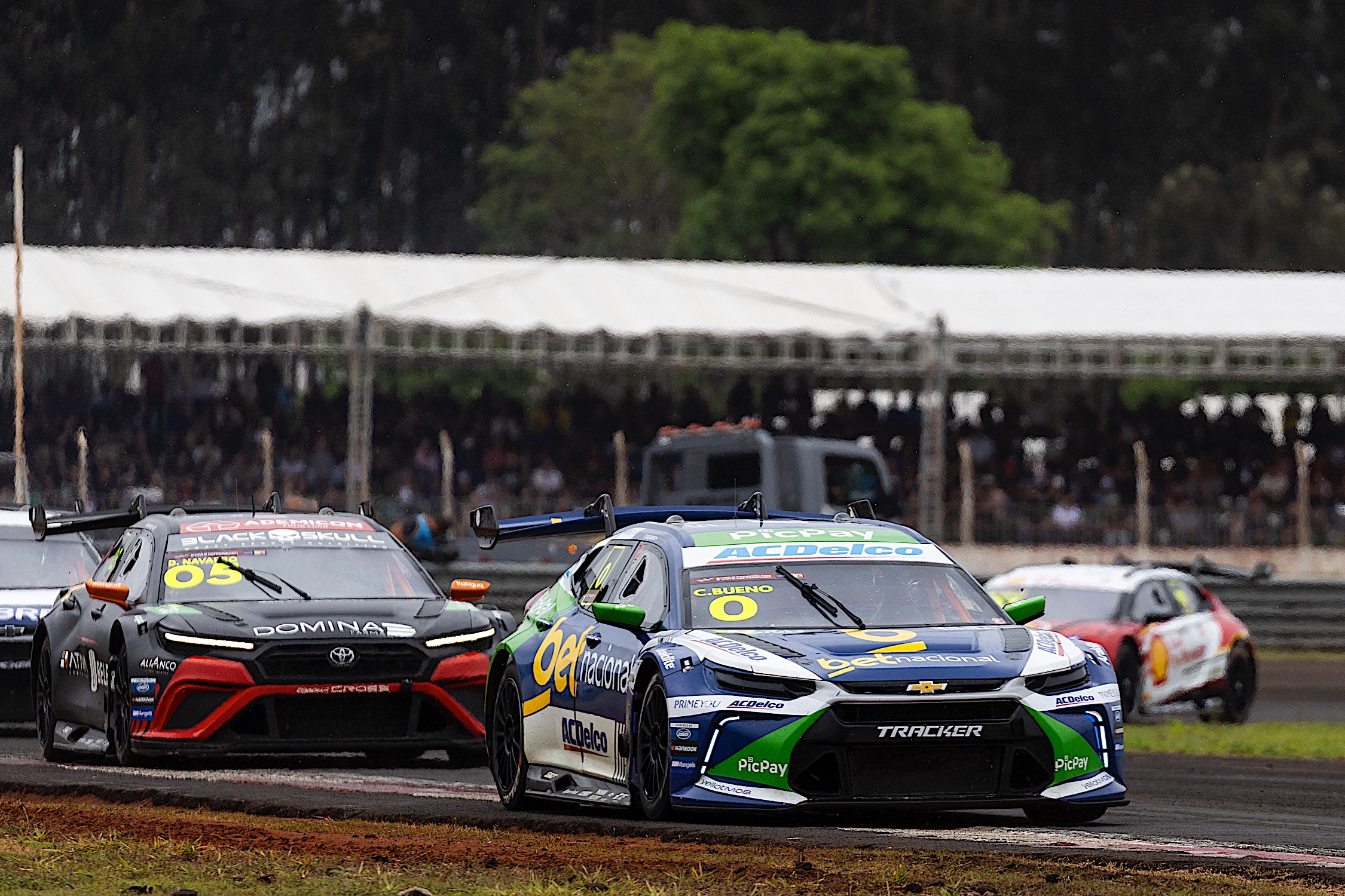 Stock Car: Cacá Bueno conquista top-10 em corrida na chuva em Campo Grande Cacá Bueno