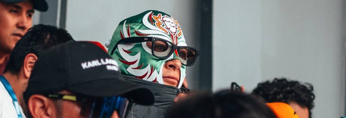 F1: Russell põe máscara de lutador mexicano e assiste TL1 das arquibancadas