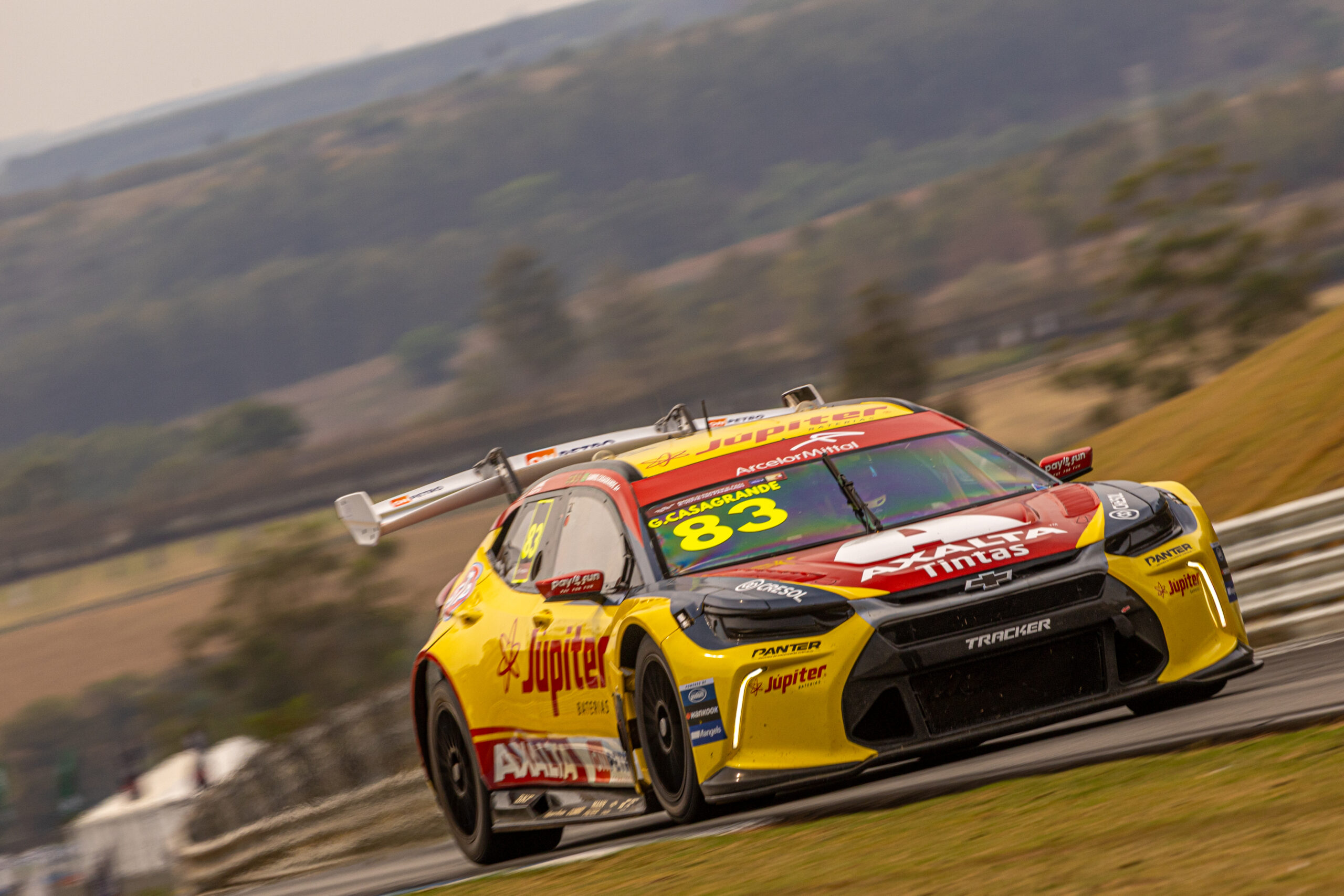 Gabriel Casagrande escapa de acidente: “não via nada, só a nuvem de poeira” Gabriel Casagrande