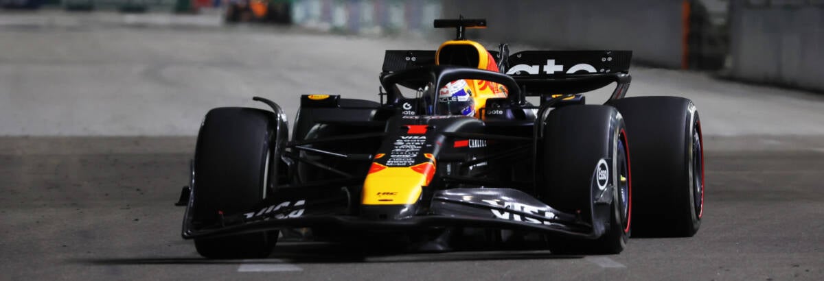 Verstappen lidera F1 pós-férias, e McLaren sofre