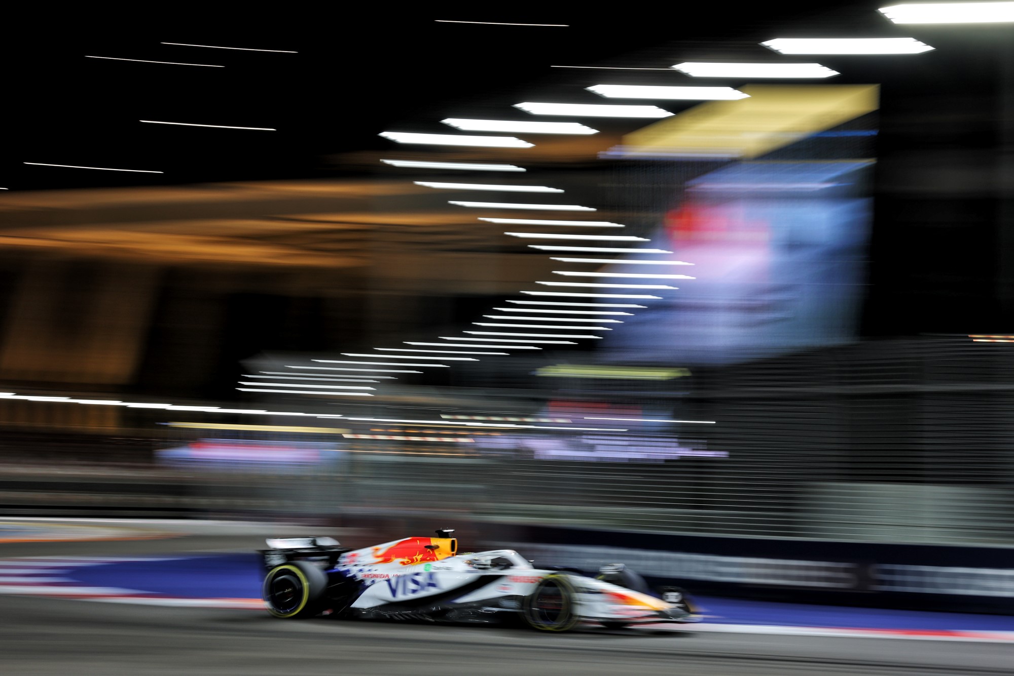 F1: As imagens dos primeiros treinos do GP de Singapura Isack Hadjar (FRA) Racing Bulls VCARB 02.