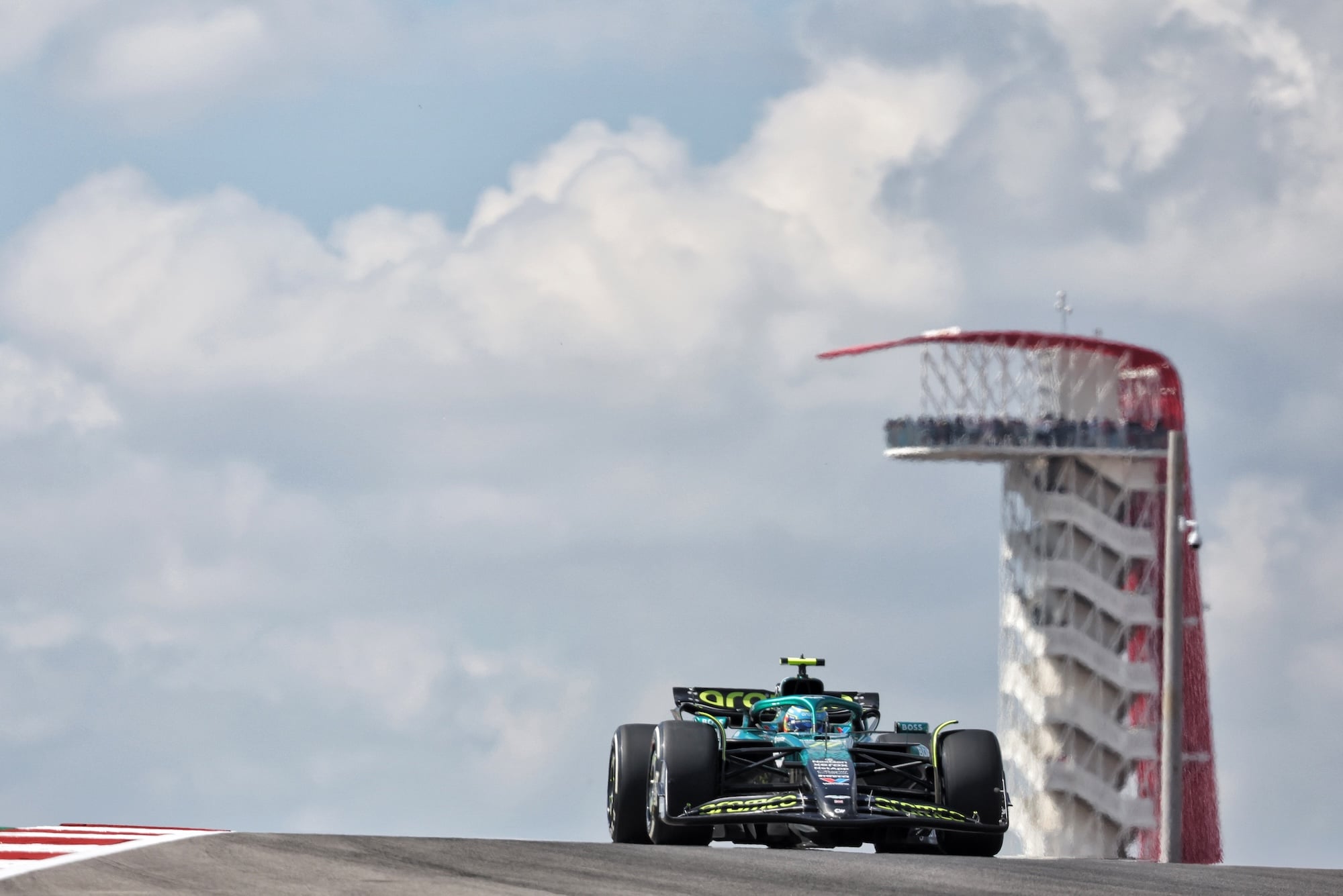 F1: Confira as imagens do primeiro dia do GP dos Estados Unidos Fernando Alonso (ESP) Aston Martin F1 Team AMR25.