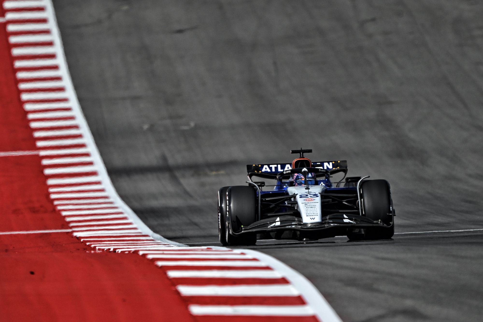 F1: Williams animada após classificação Sprint: "É encorajador" Alexander Albon (THA) Atlassian Williams Racing FW47.