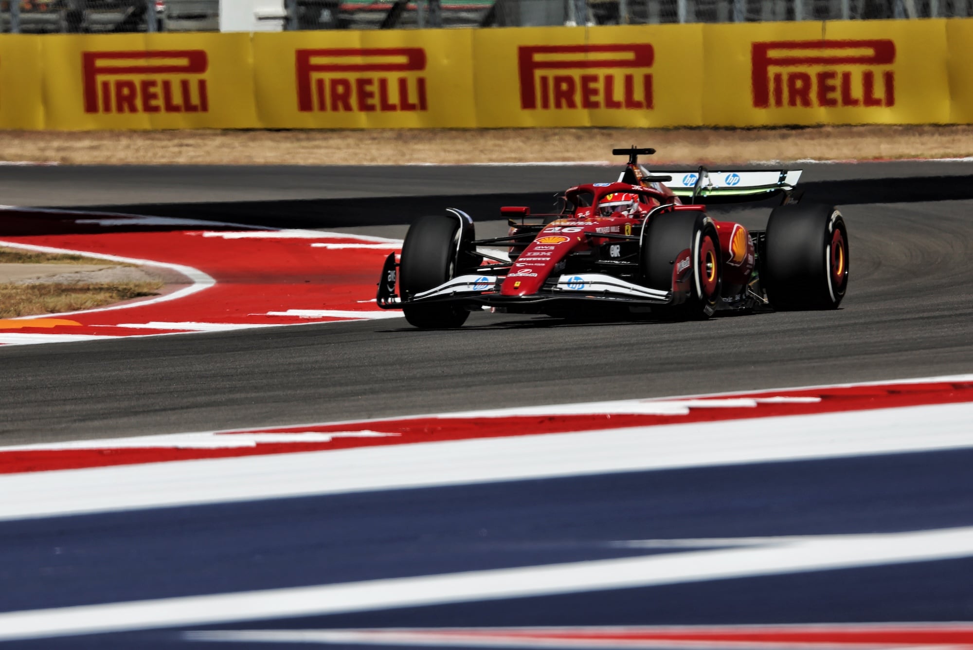 F1: Hamilton e Leclerc desanimados com queda de ritmo da Ferrari em Austin Charles Leclerc (MON) Ferrari SF-25.