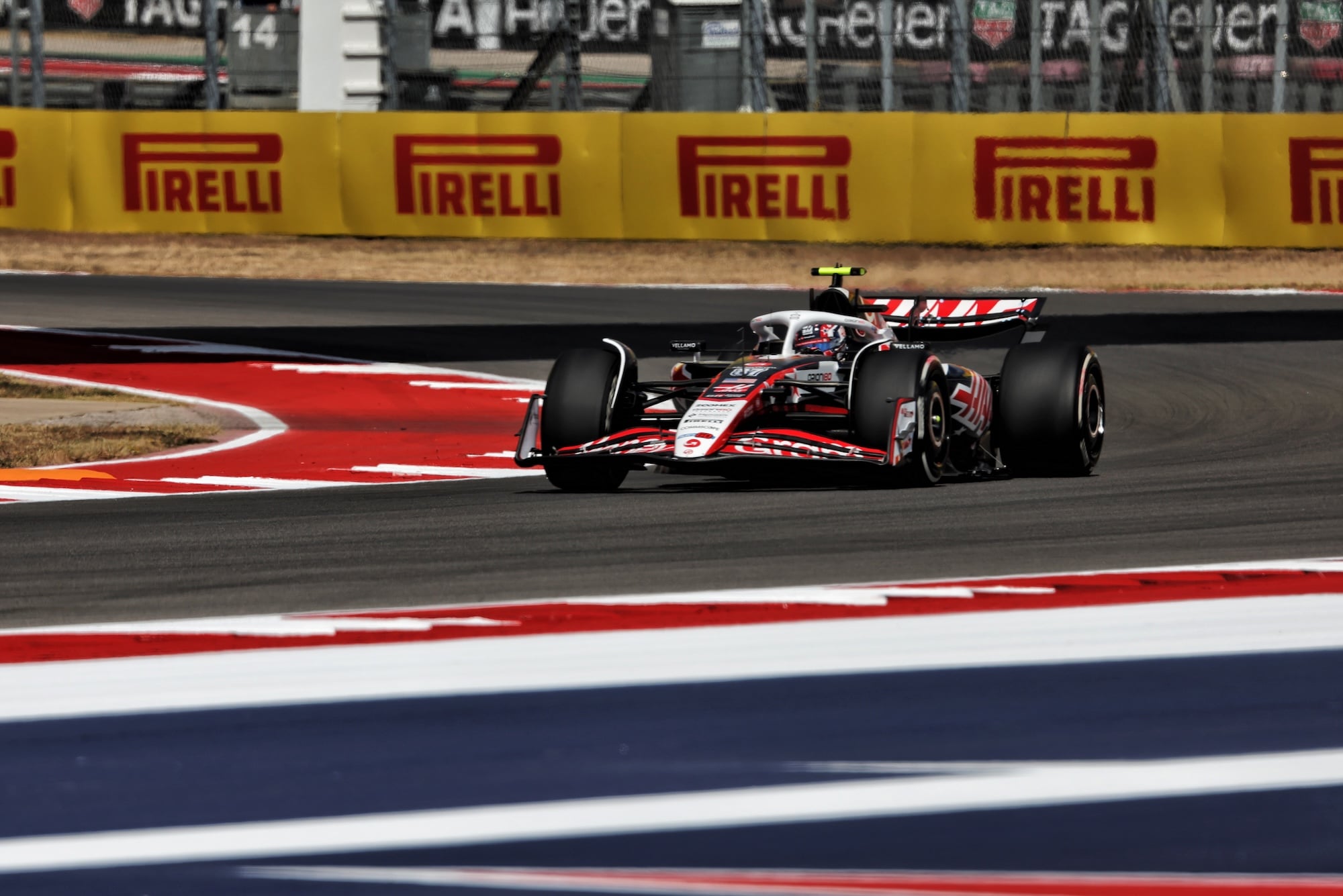F1: Confira as imagens do primeiro dia do GP dos Estados Unidos Oliver Bearman (GBR) Haas VF-25.