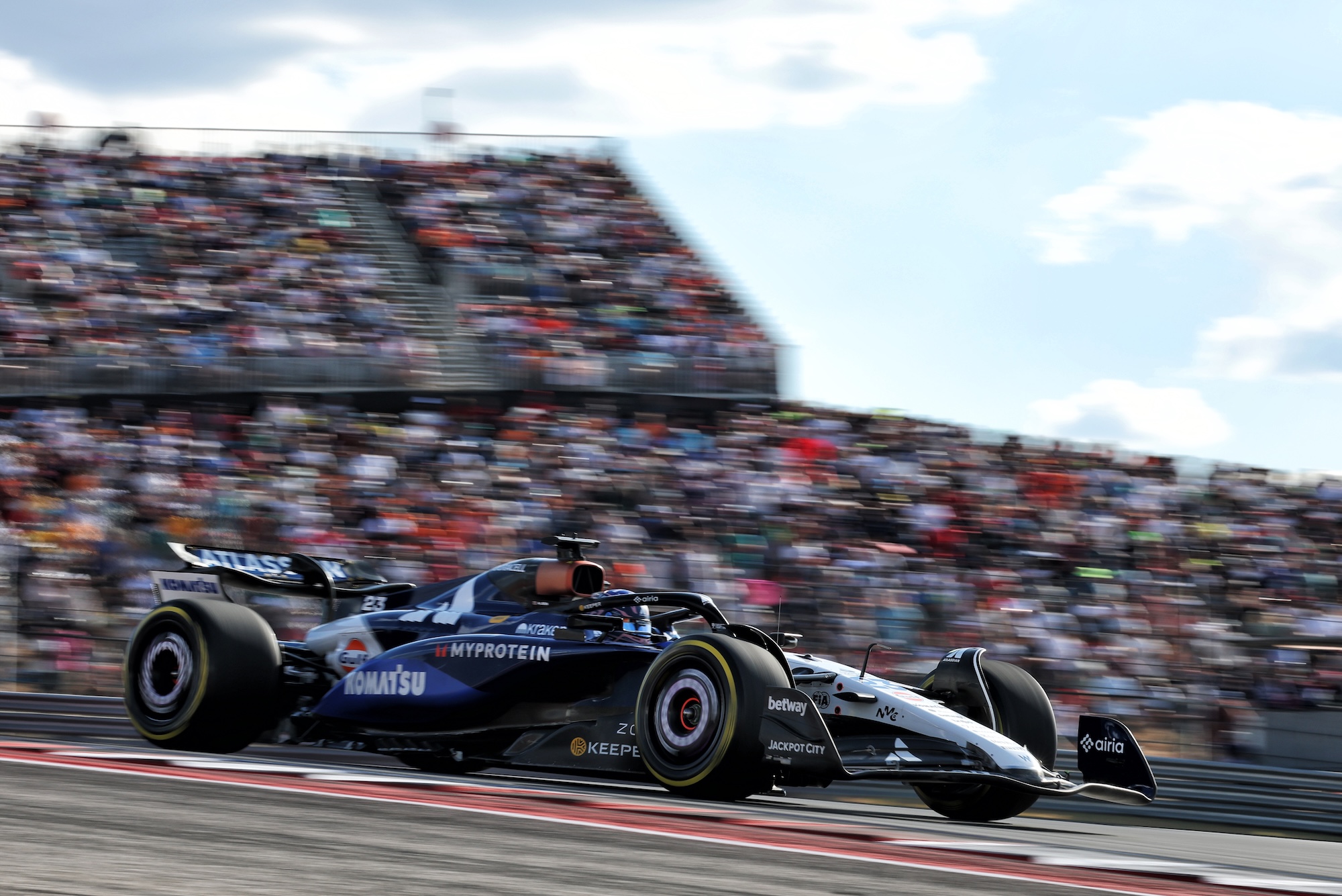F1: Confira as imagens do primeiro dia do GP dos Estados Unidos Alexander Albon (THA) Atlassian Williams Racing FW47.