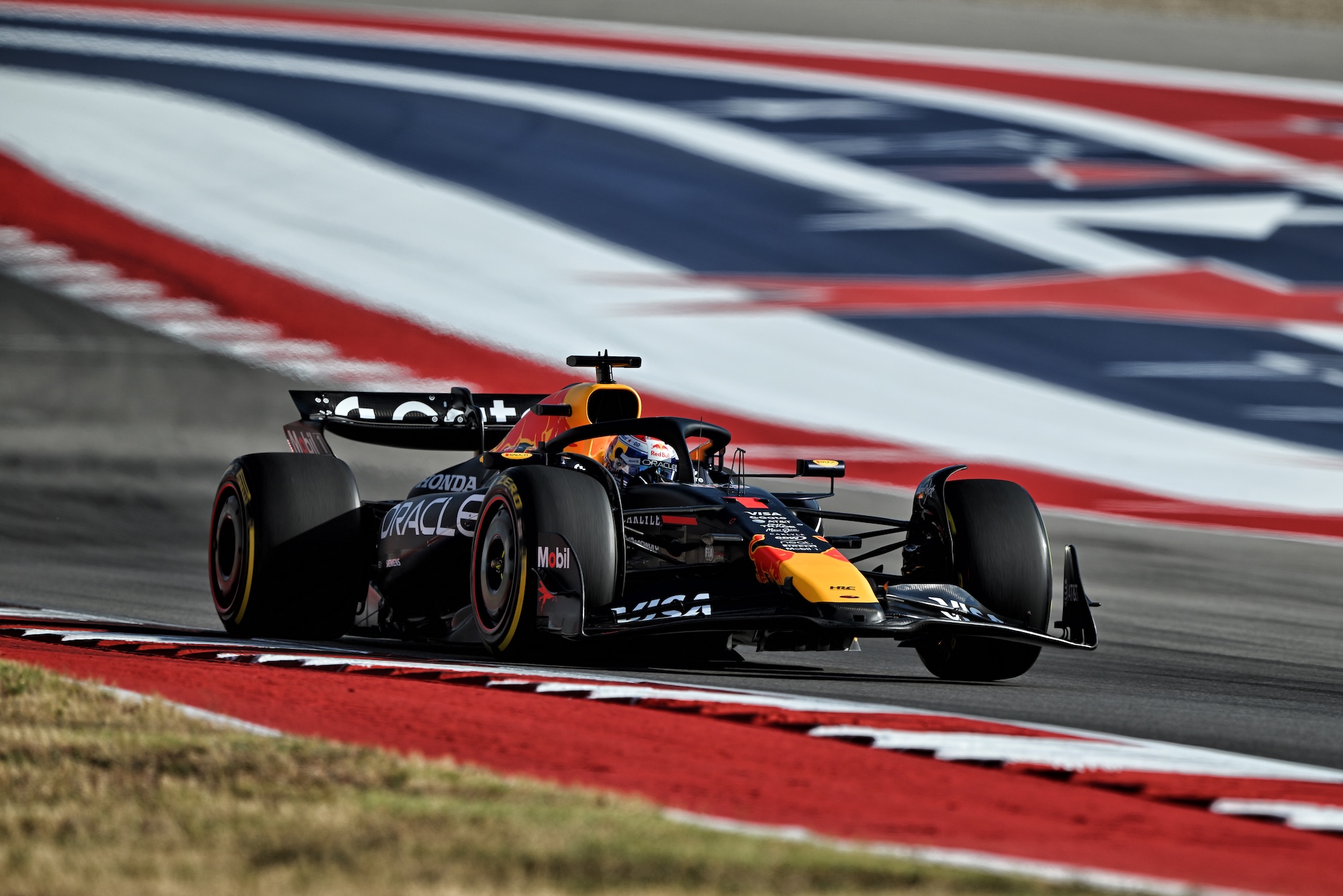 F1: Confira as imagens do primeiro dia do GP dos Estados Unidos Max Verstappen (NLD) Red Bull Racing RB21.