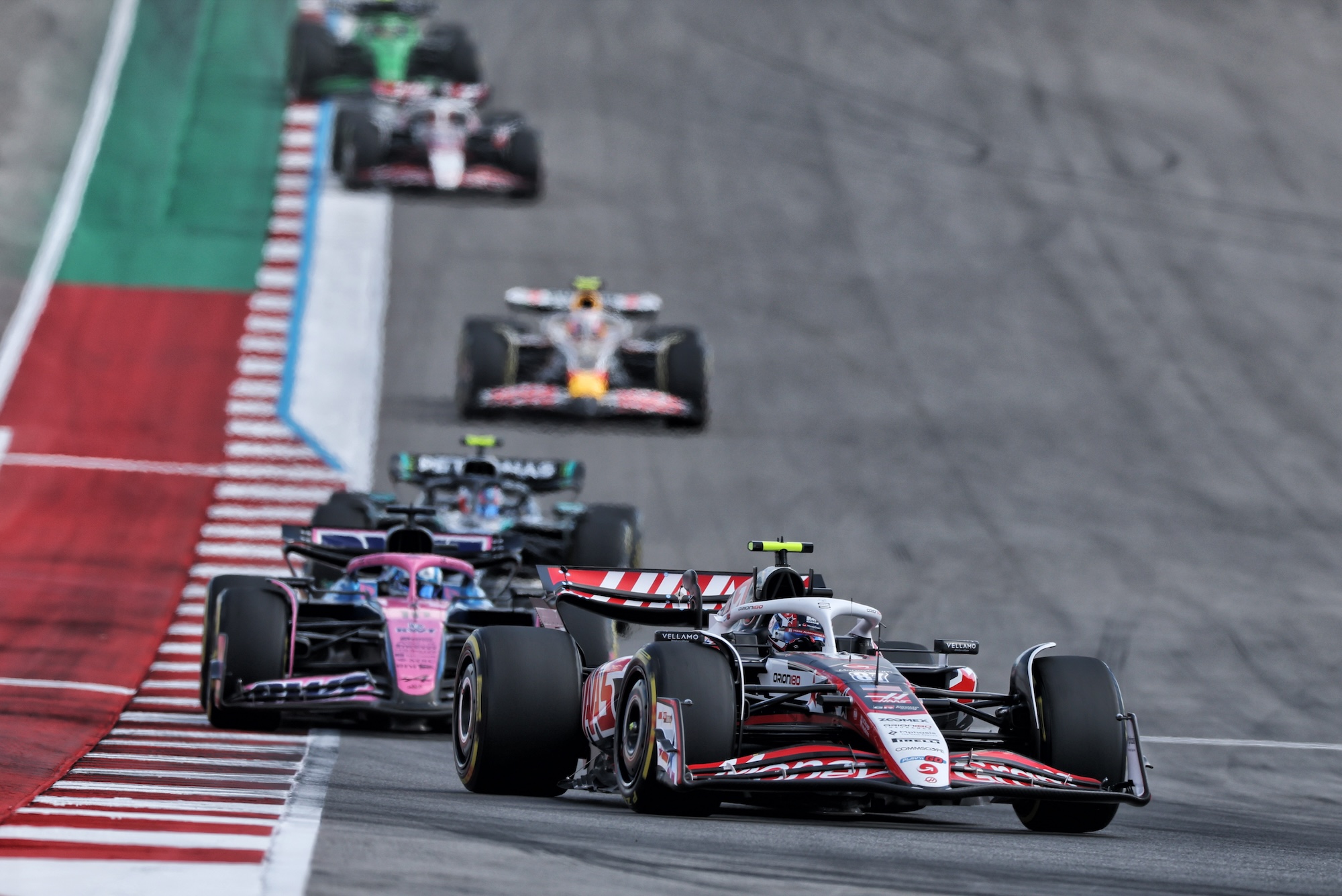 F1: Confira as imagens deste sábado do GP dos Estados Unidos 2025 Oliver Bearman (GBR) Haas VF-25.