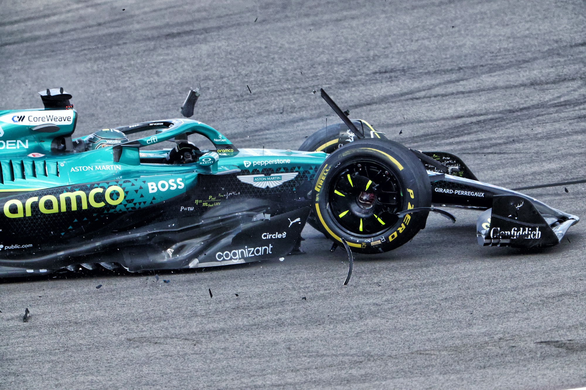 F1: Confira as imagens deste sábado do GP dos Estados Unidos 2025 Lance Stroll (CDN) Aston Martin F1 Team AMR25 crashed out of the race.