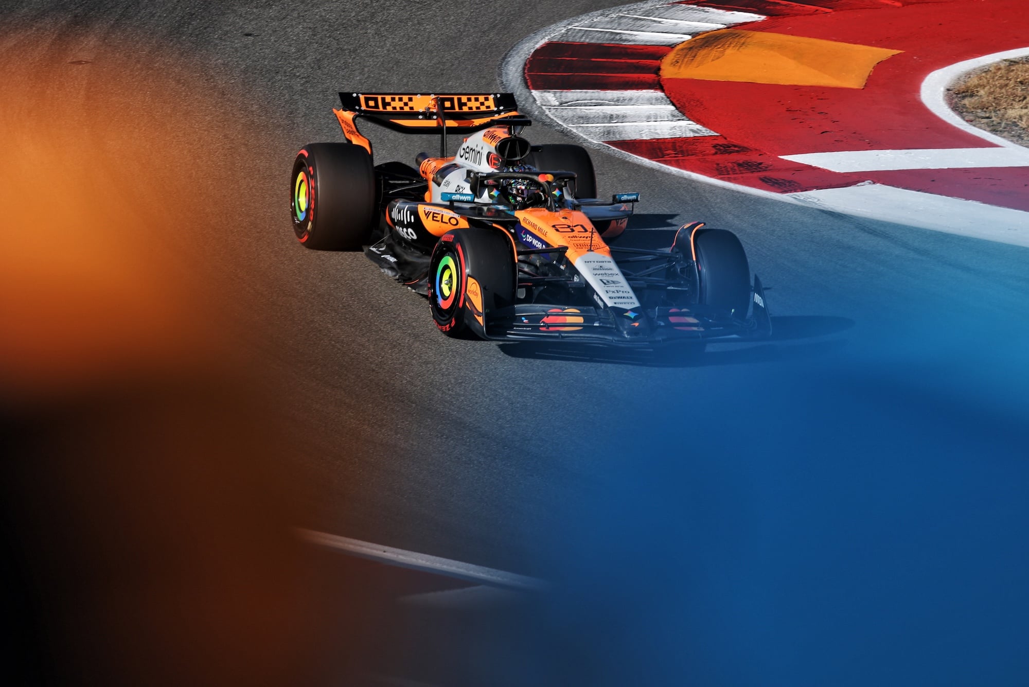 F1: McLaren analisa desempenho misto após pódio de Norris e dificuldade de Piastri Oscar Piastri (AUS) McLaren MCL39.