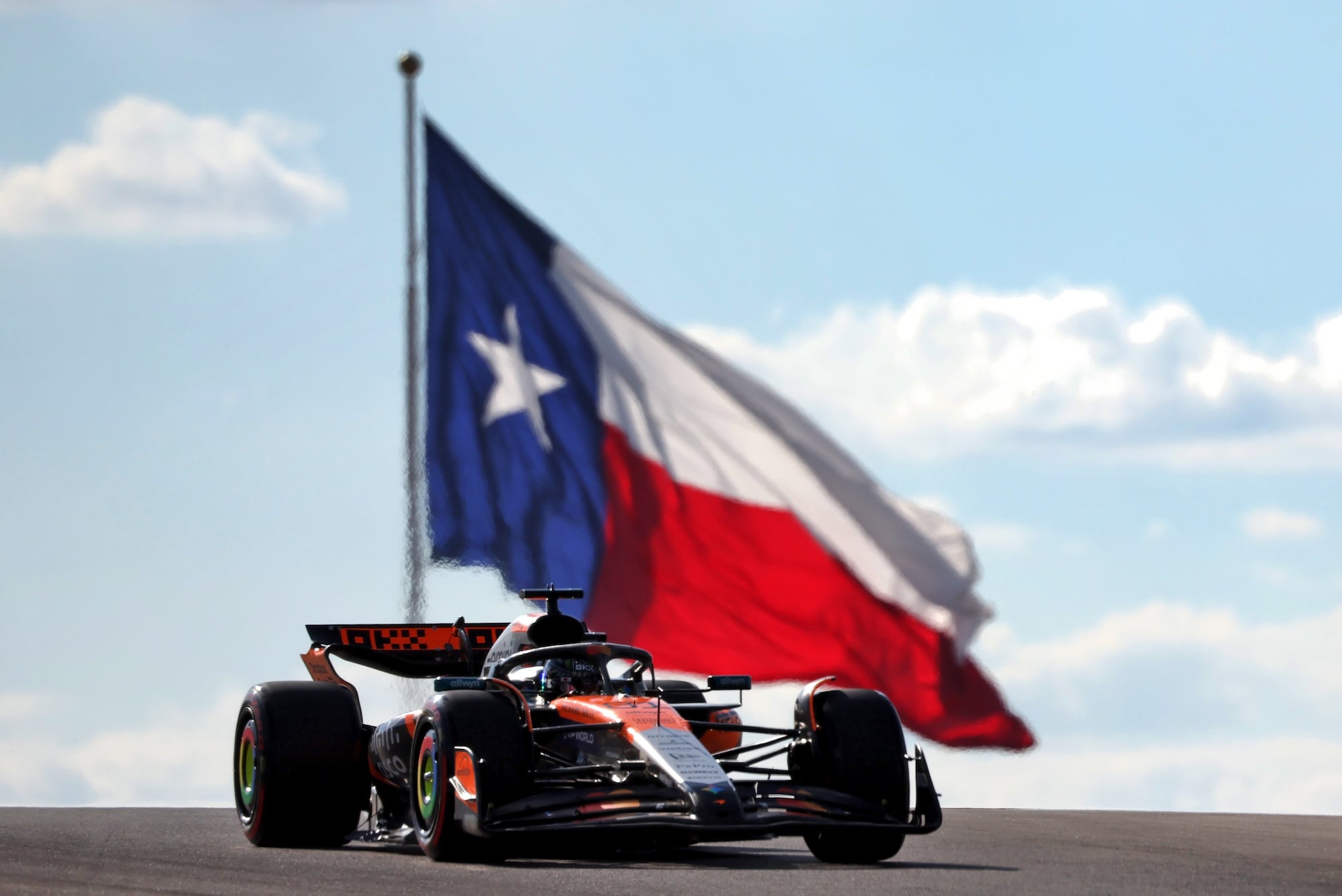 F1: Confira as imagens deste sábado do GP dos Estados Unidos 2025 Oscar Piastri (AUS) McLaren MCL39.