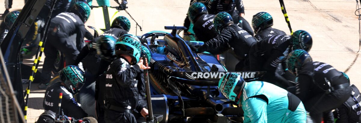 F1: Russell mostra frustração com baixa degradação dos pneus Pirelli: “Corridas ruins”