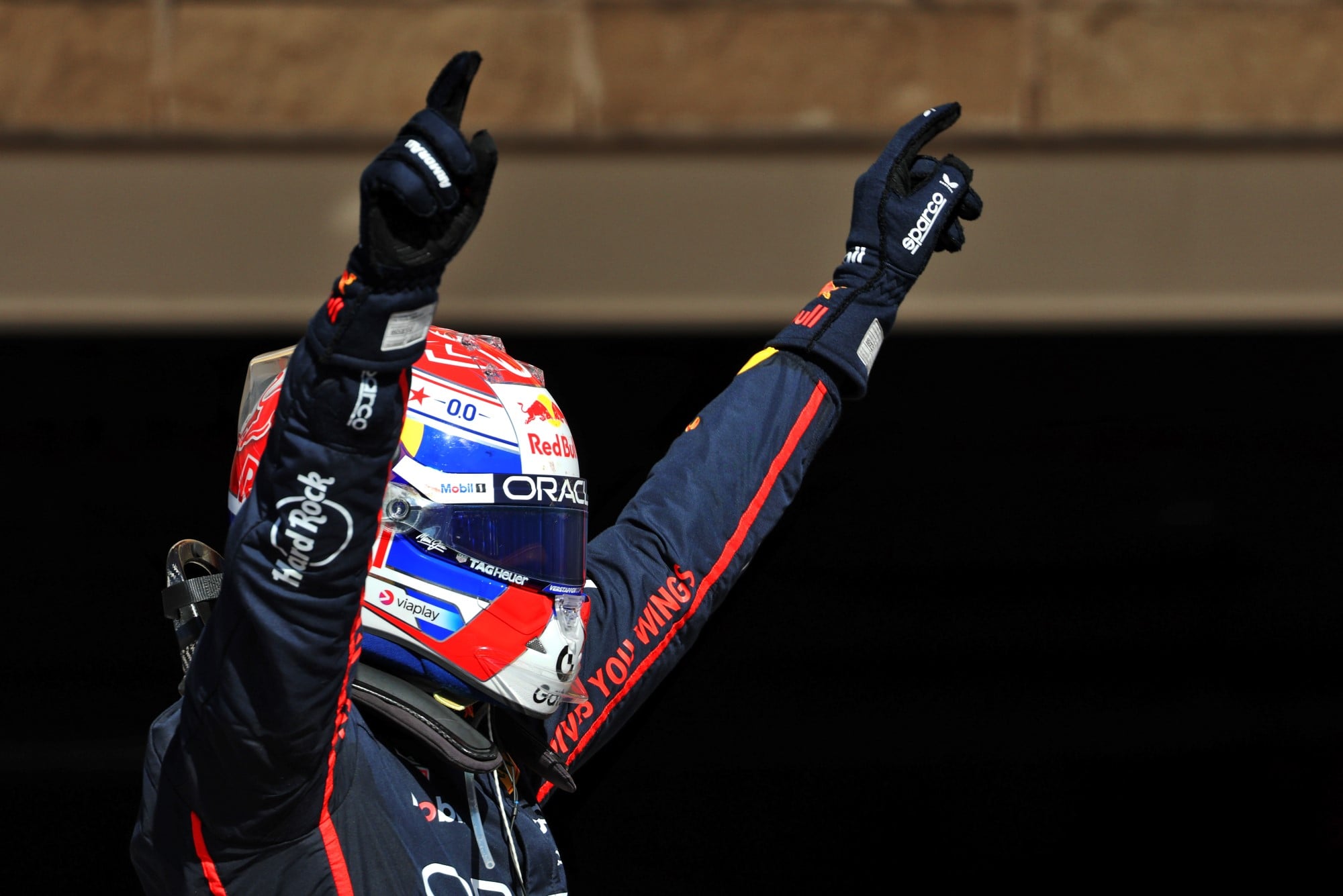F1: Confira as imagens da vitória de Verstappen no GP do Estados Unidos 2025 Race winner Max Verstappen (NLD) Red Bull Racing celebrates in parc ferme.