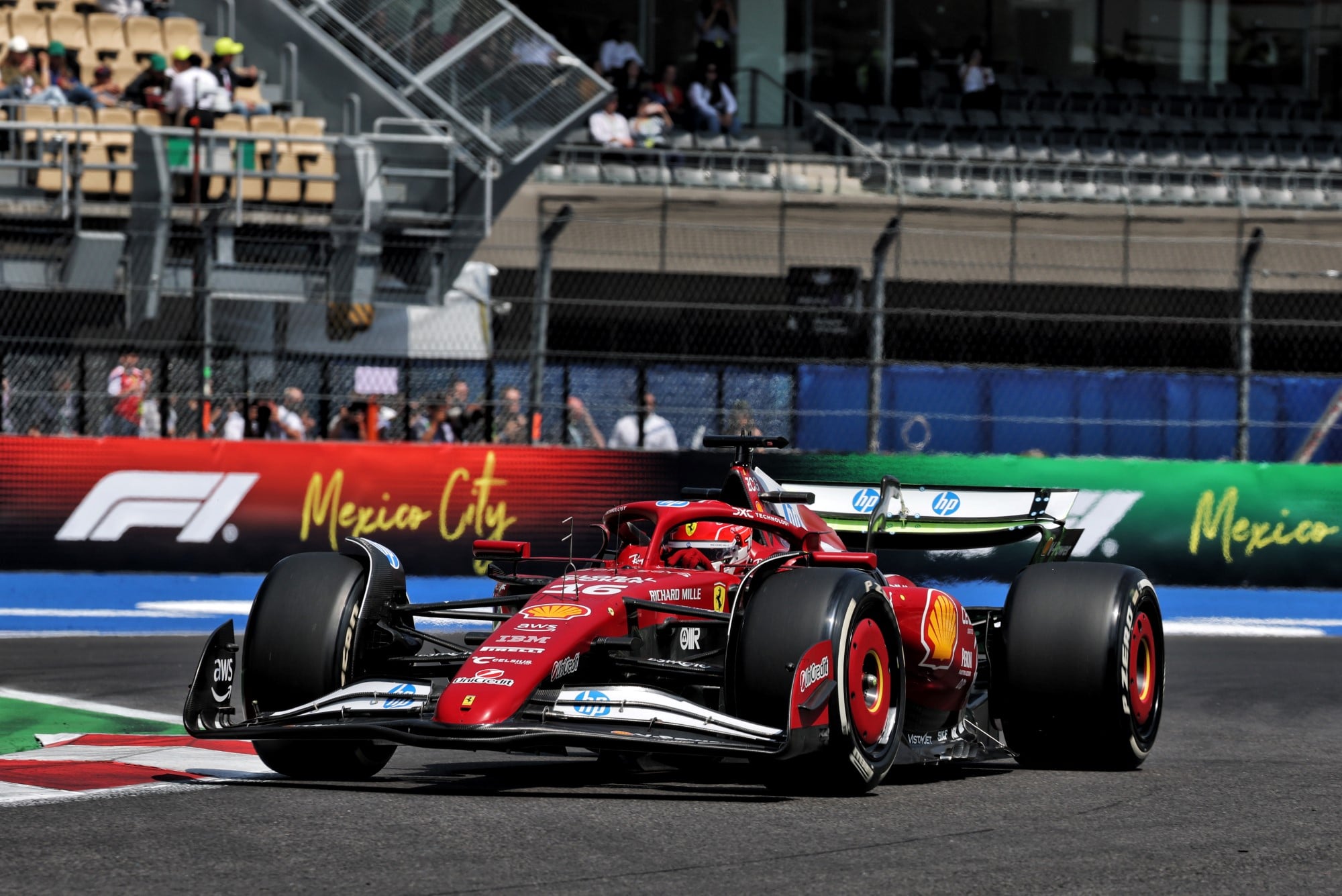 F1: Confira as imagens do primeiro dia de treinos do GP do México 2025 Charles Leclerc (MON) Ferrari SF-25.