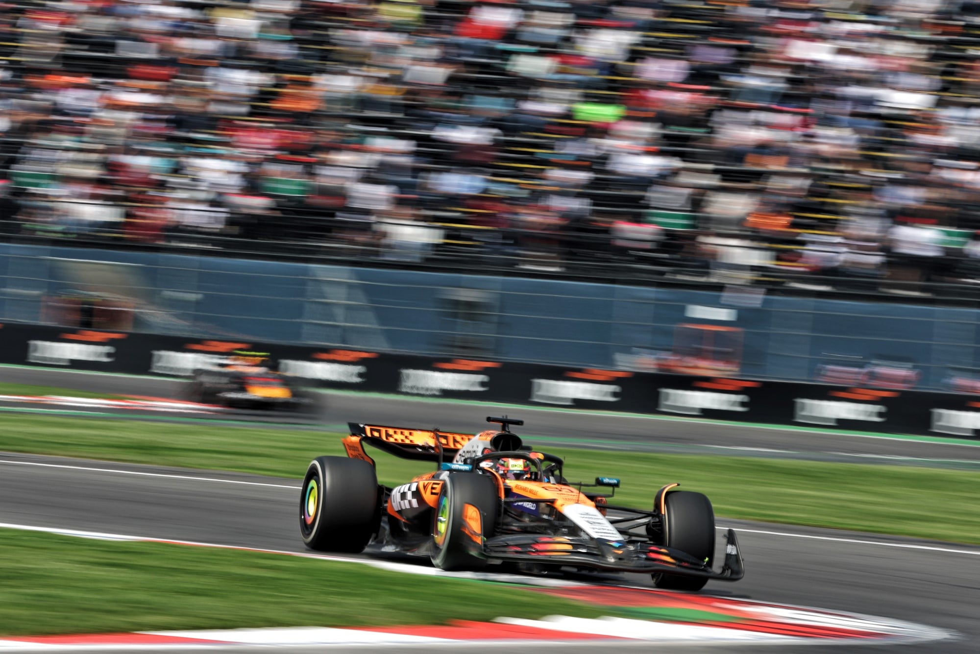 F1: Confira as imagens do primeiro dia de treinos do GP do México 2025 Oscar Piastri (AUS) McLaren MCL39.