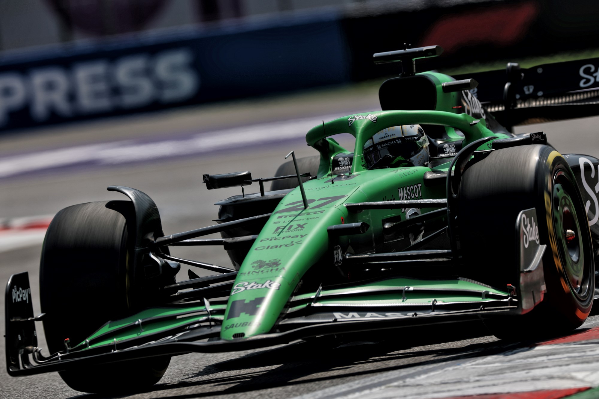 F1: Confira as imagens do primeiro dia de treinos do GP do México 2025 Nico Hulkenberg (GER) Sauber C45.