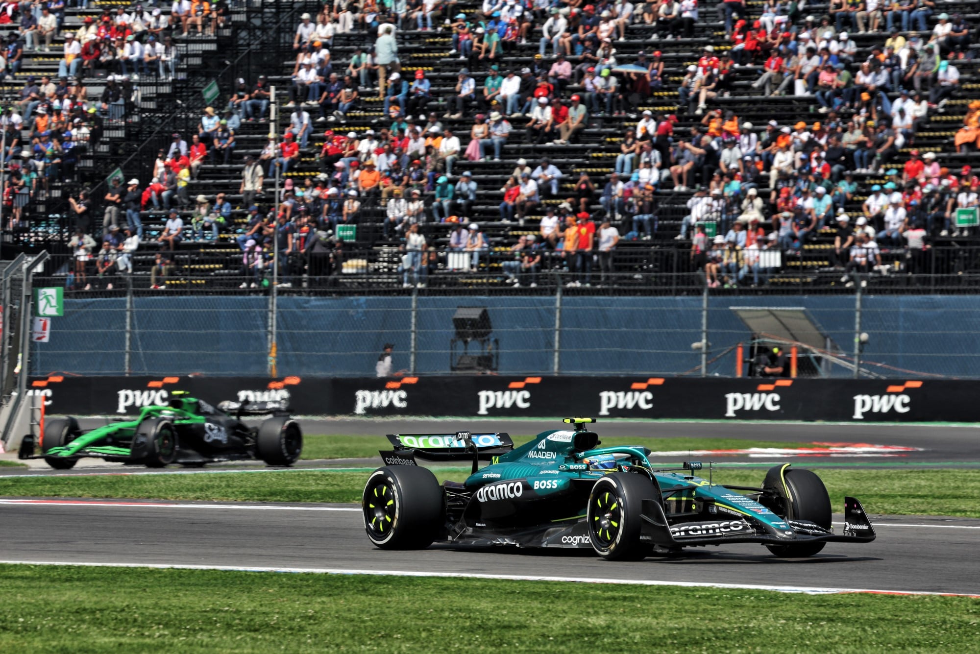 F1: Confira as imagens do primeiro dia de treinos do GP do México 2025 Fernando Alonso (ESP) Aston Martin F1 Team AMR25.