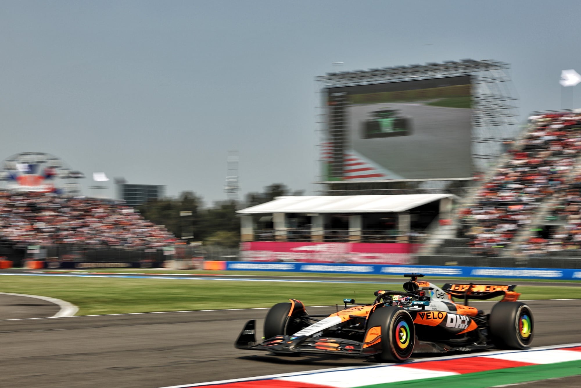 F1: Marko diz que Piastri está sentindo a pressão na disputa pelo título Oscar Piastri (AUS) McLaren MCL39.