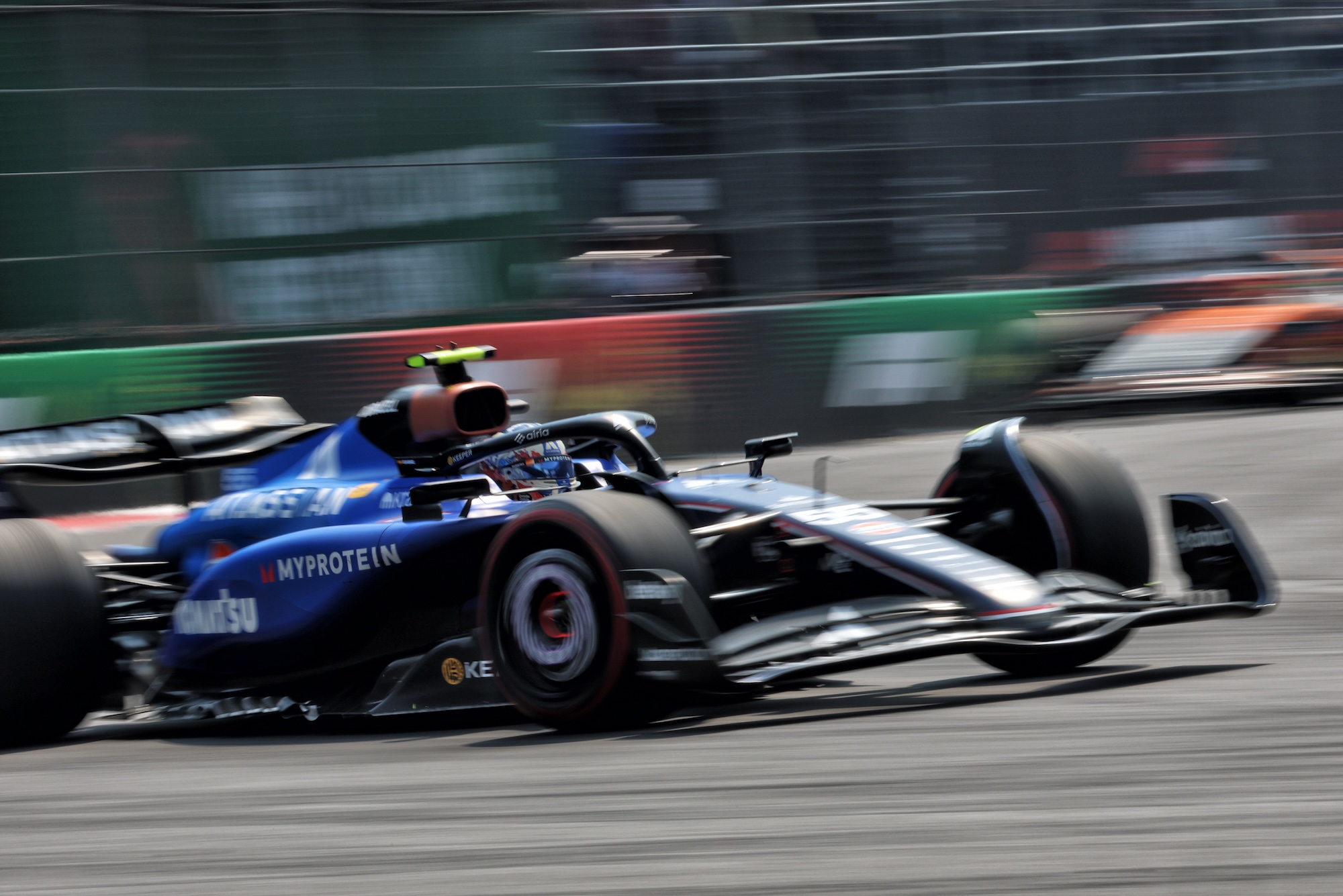 Carlos Sainz (ESP) Atlassian Williams Racing FW47.