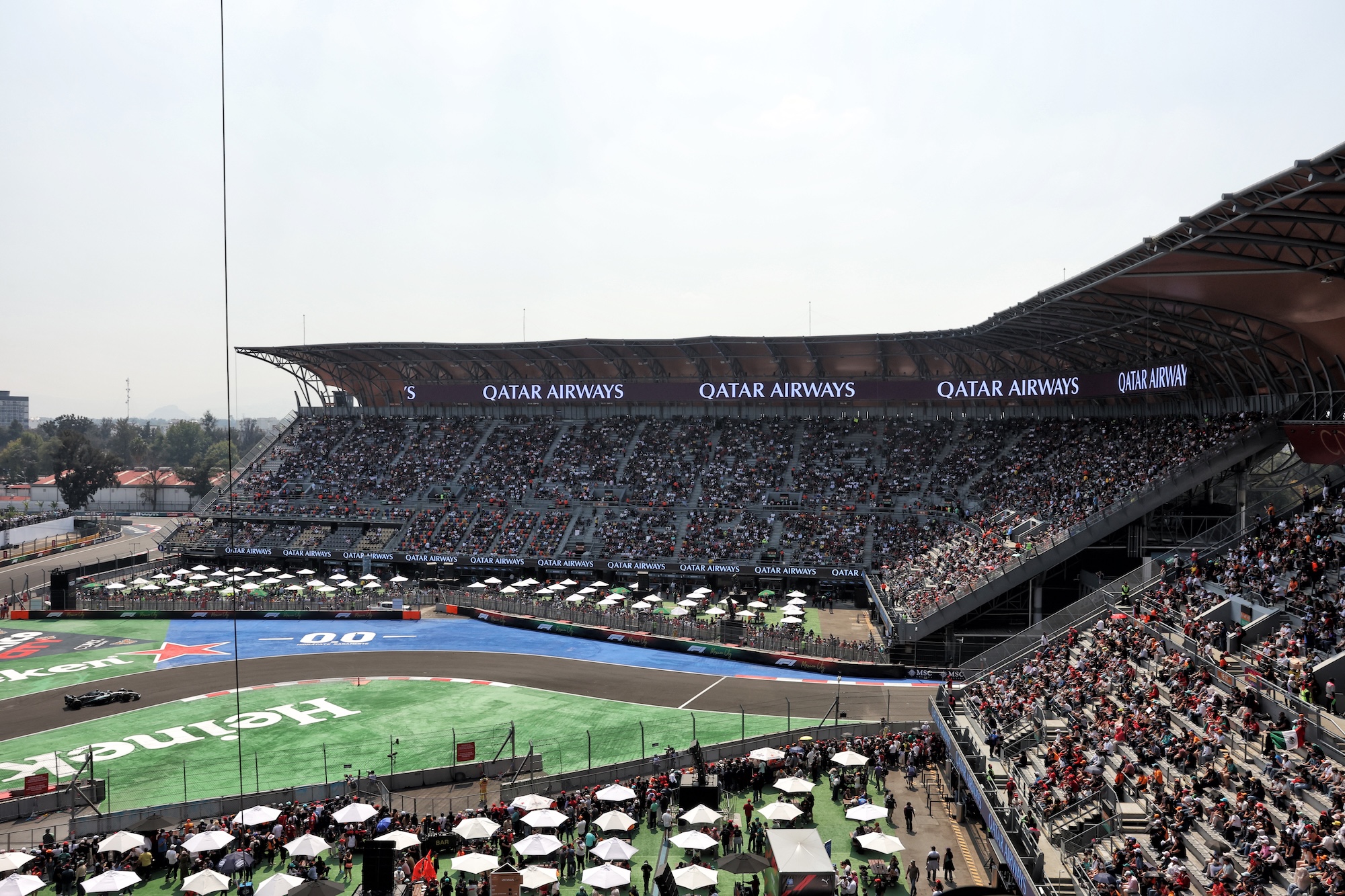 George Russell (GBR) Mercedes AMG F1 W16.