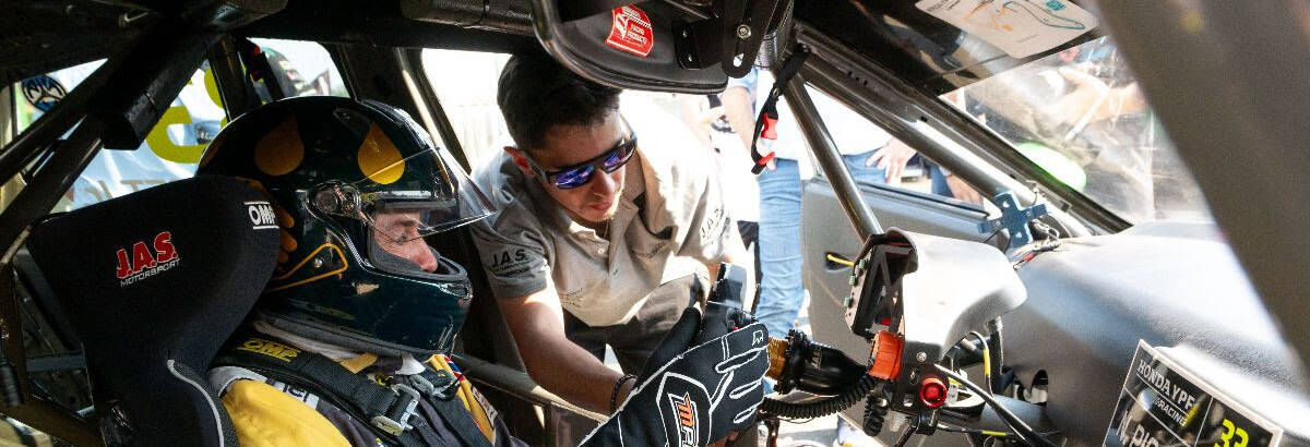 De olho em 2026, TCR South America realiza testes coletivos no Velocitta