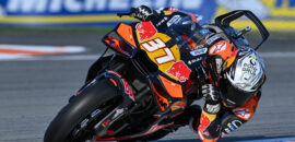 MotoGP: Acosta termina como mais rápido primeiro dia do GP de Valência